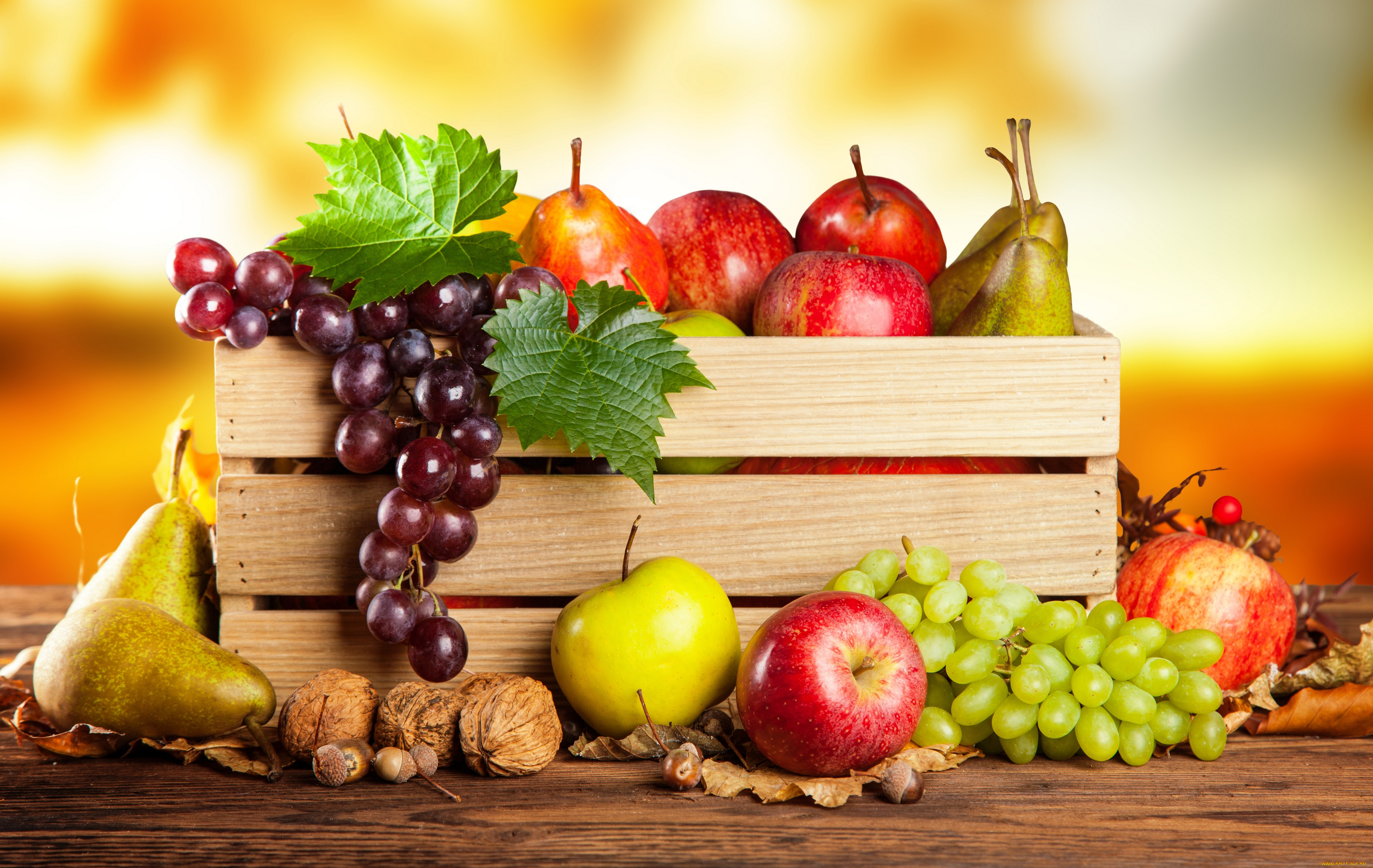 еда, фрукты, , ягоды, листья, орехи, яблоко, виноград, груша, ящик