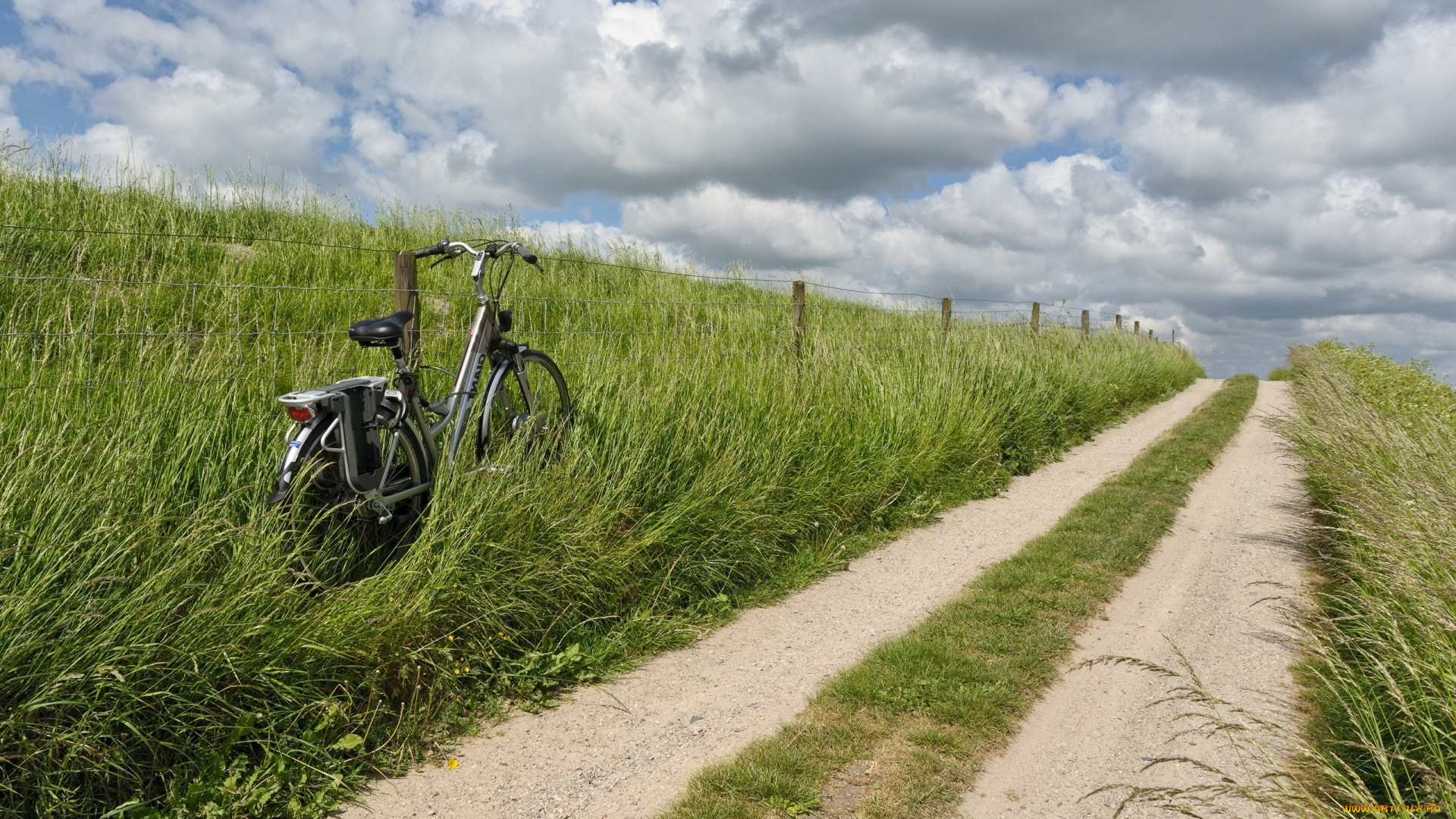 природа, дороги, облака, трава, велосипед