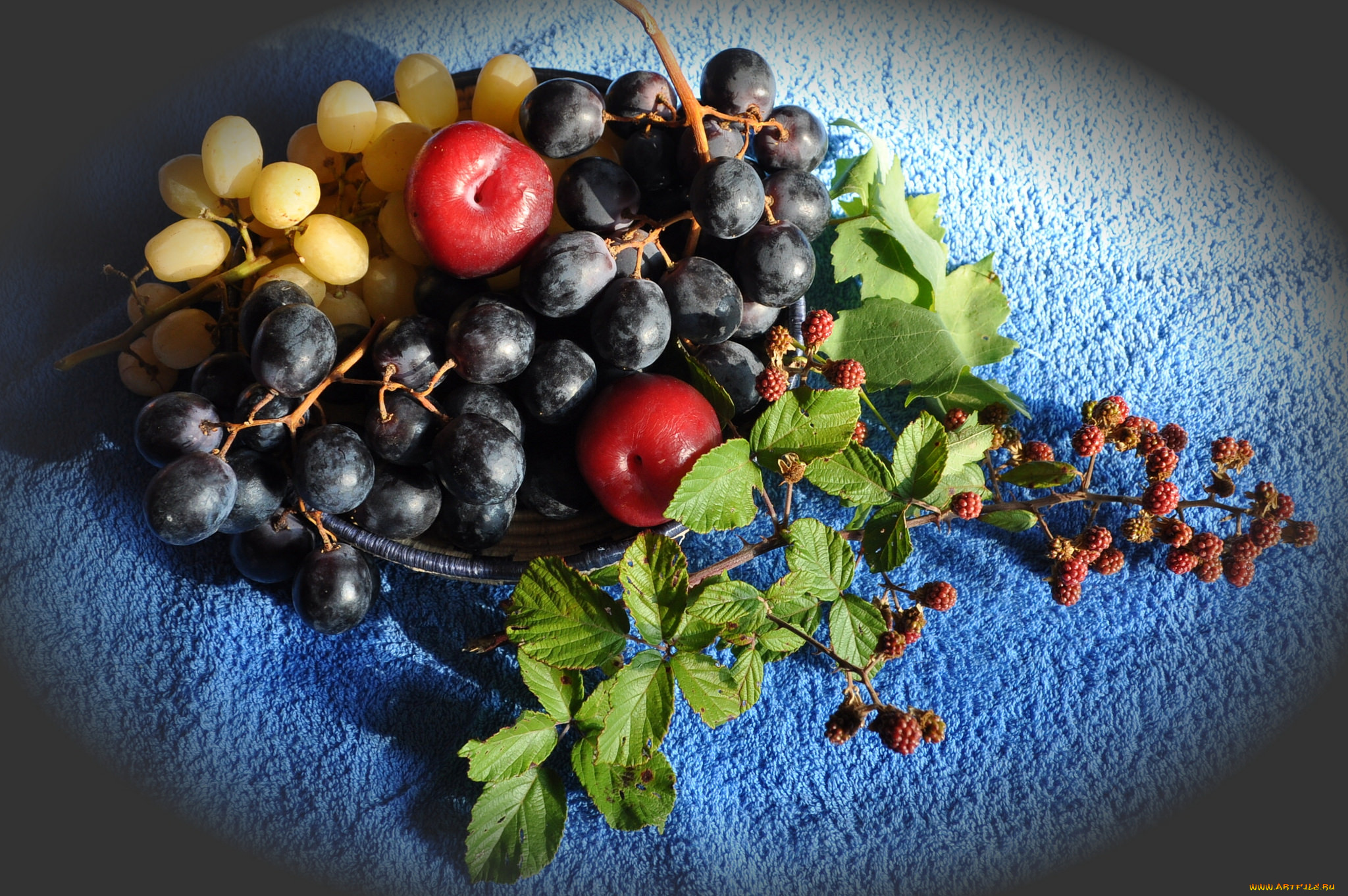 еда, фрукты, , ягоды, малина, сливы, виноград