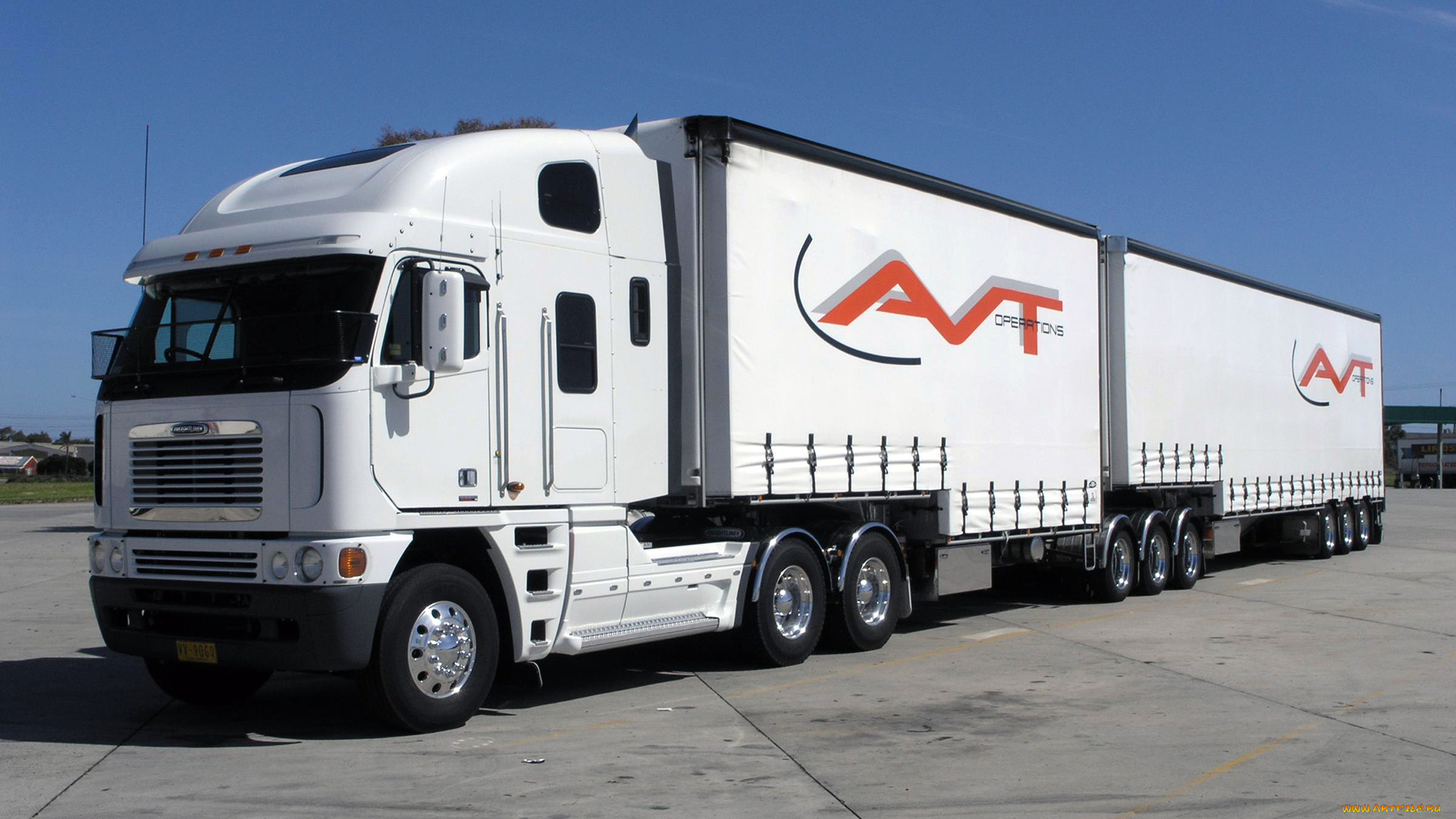 автомобили, freightliner