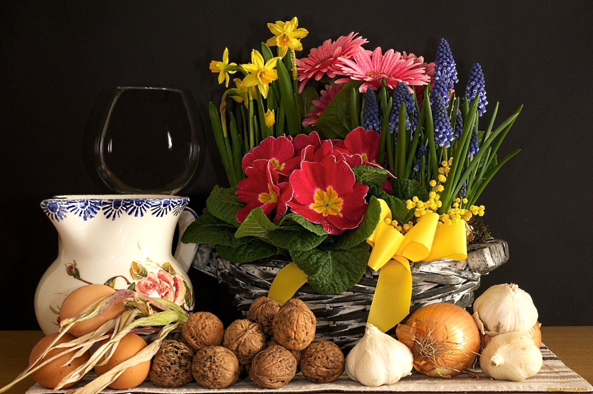 еда, натюрморт, цветы, орехи, чеснок, лук, яйца