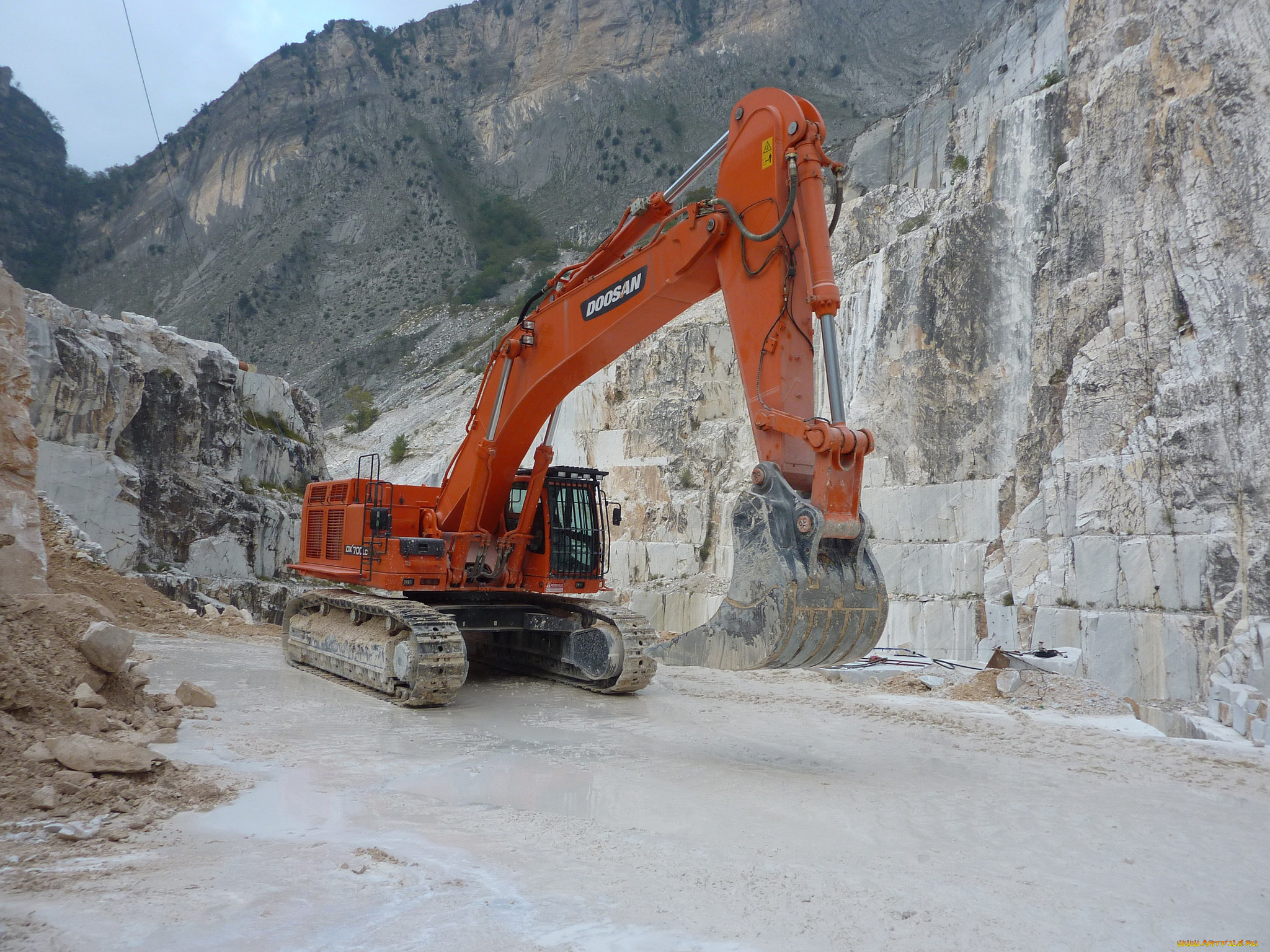 doosan, dx700lc, excavator, техника, экскаваторы, ковш, экскаватор, карьер