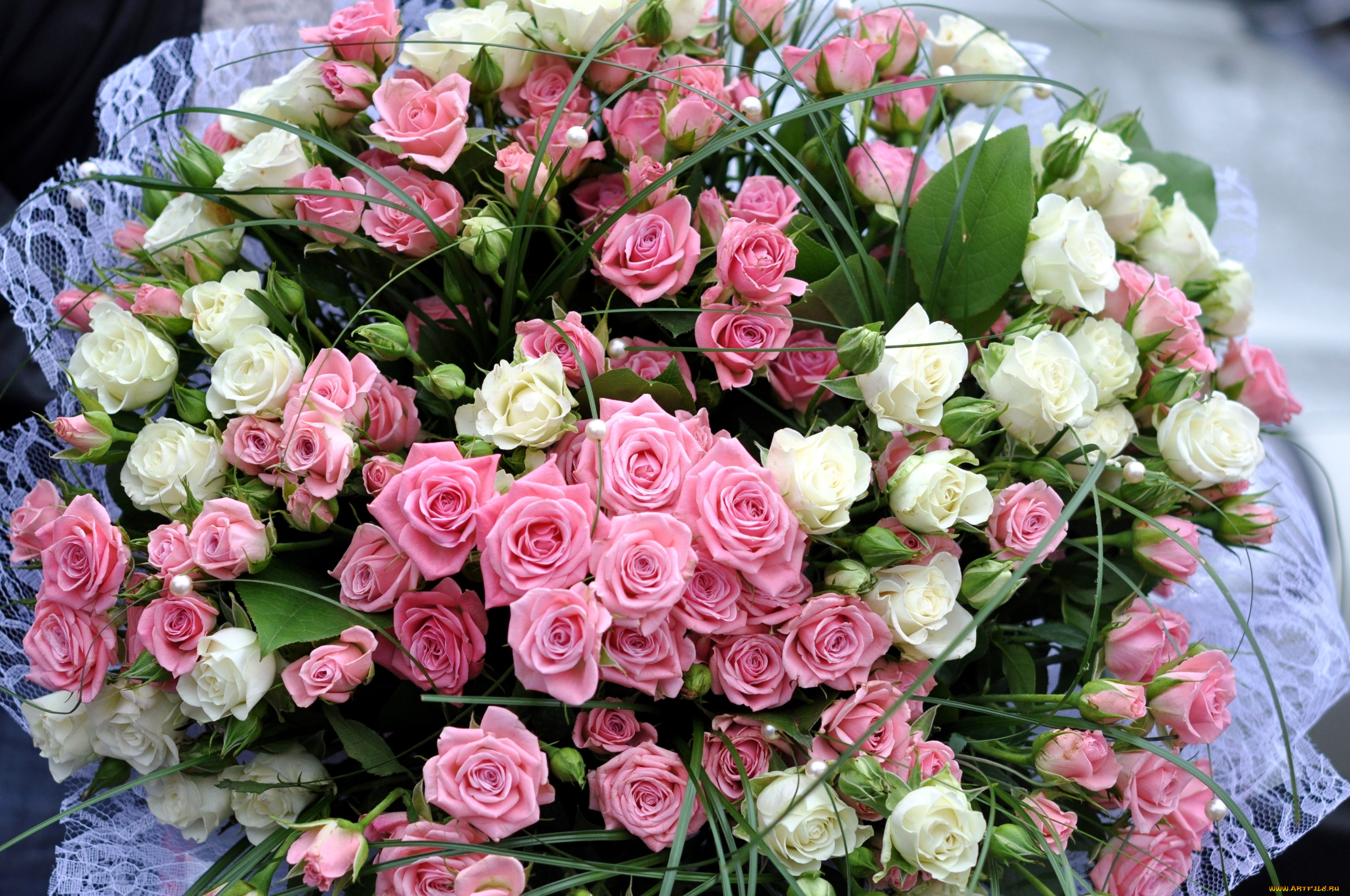 Цвет с днем рождения фото. Красивый букет роз. Букет цветов «день рождение». Огромный красивый букет цветов. Роскошный букет с днем рождения.