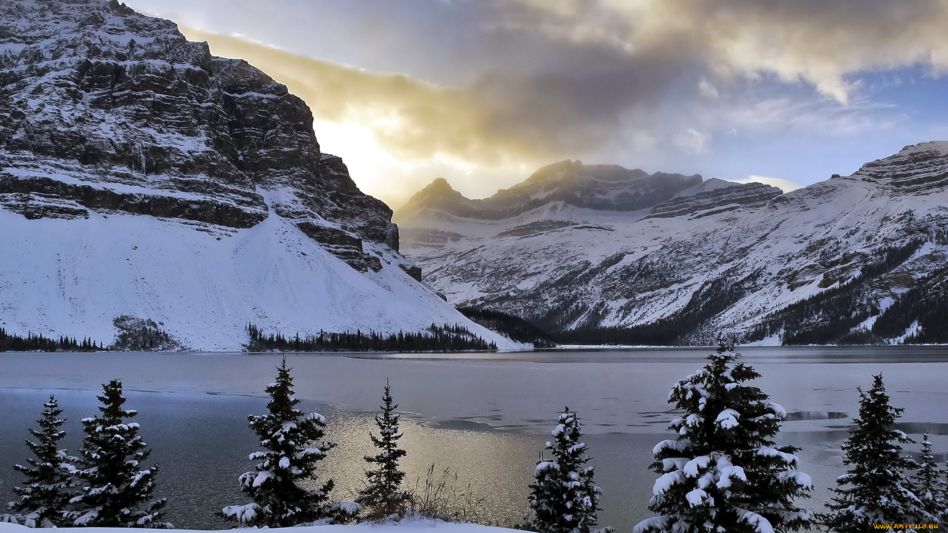 природа, реки, озера, bow, lake, mountains, snow, light, clouds, trees, alberta