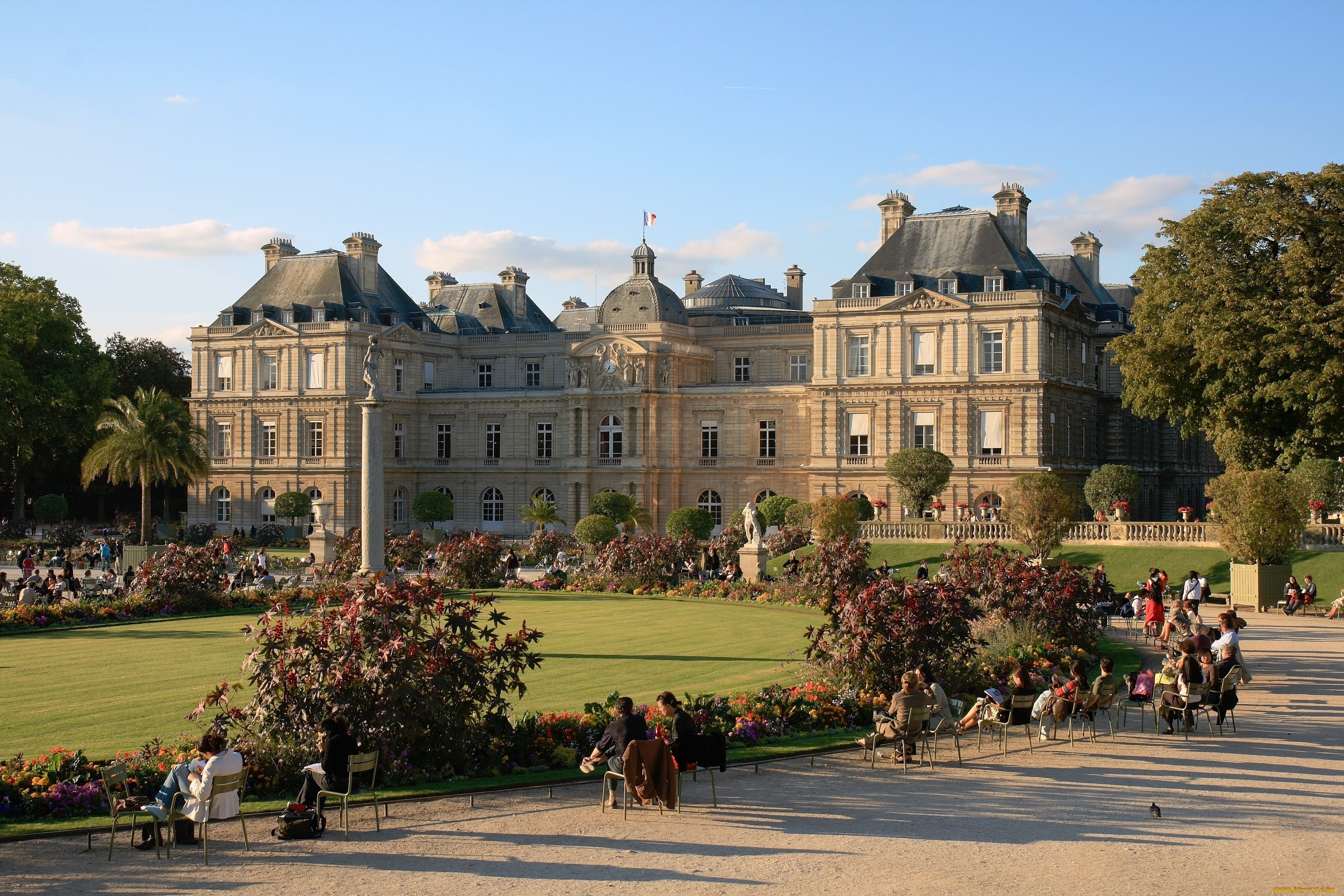 люксембургский, дворец, париж, города, франция, люди, парк, окна, скамейки