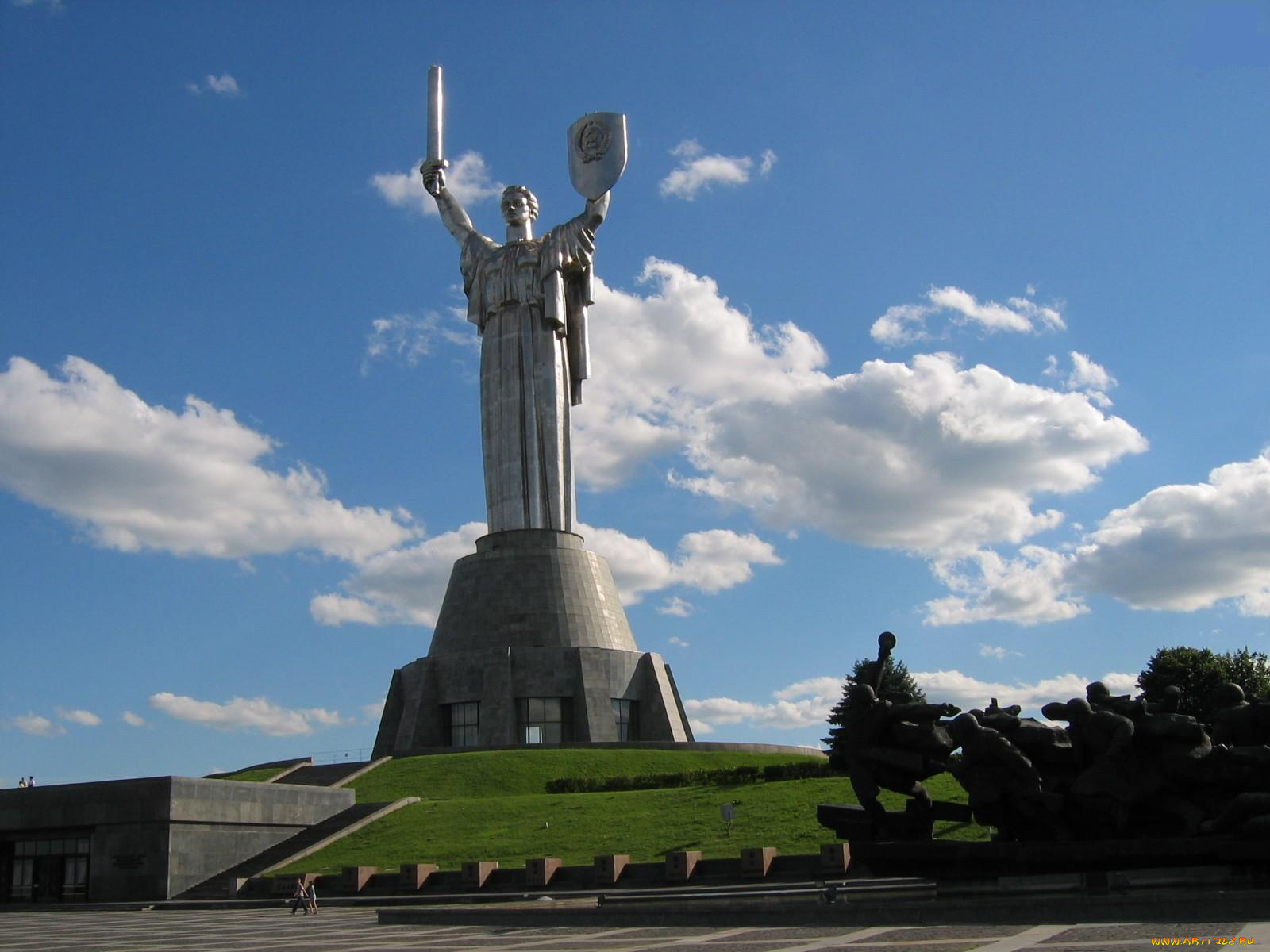 киев, музей, вов, города, украина, небо, облака, мемориал