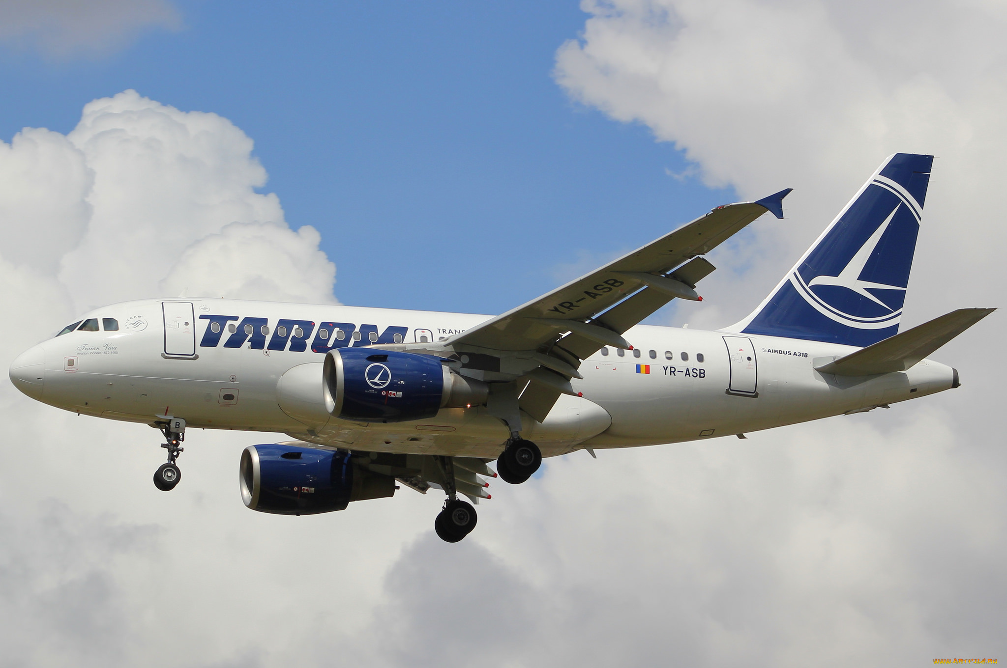 airbus, a318, tarom, авиация, пассажирские, самолёты, полет, небо, авиалайнер