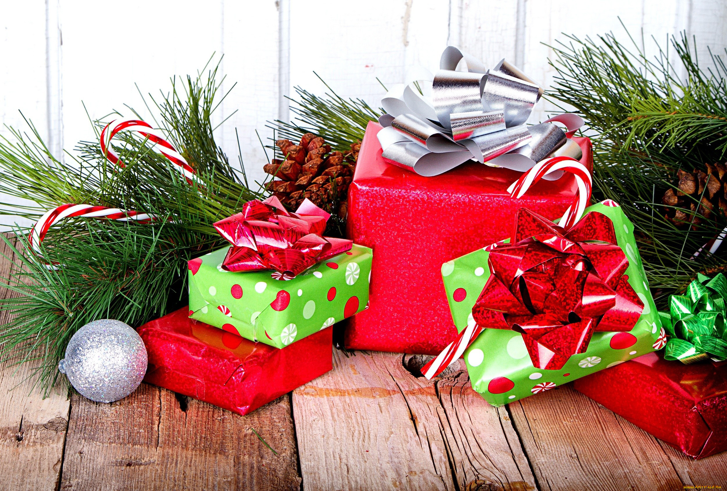праздничные, подарки, коробочки, шишки, шарик, коробки
