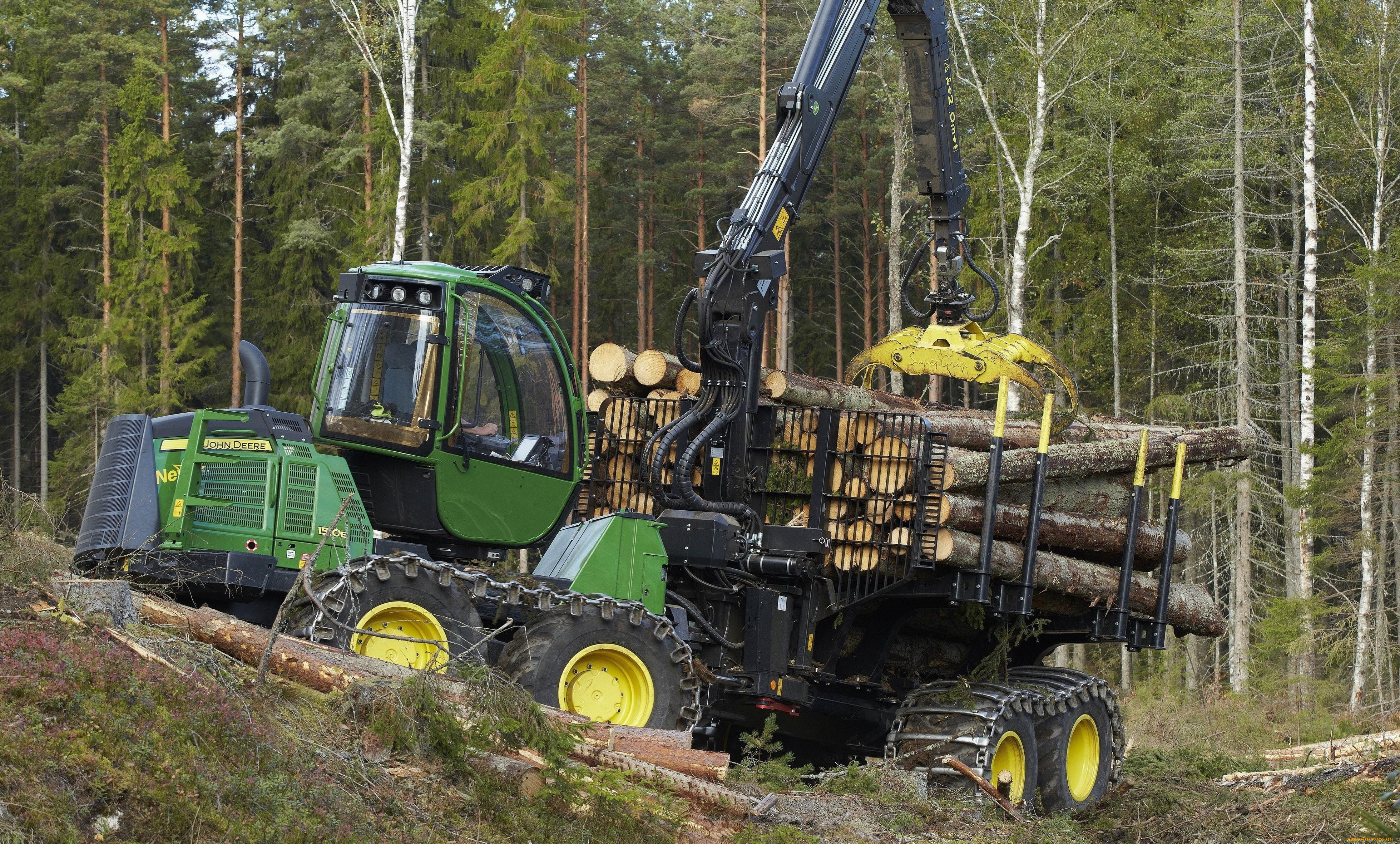 Форвардер. Форвардер John Deere. Форвардер John Deere 1510g. John Deere Лесозаготовительная техника. Харвестер и форвардер Джон Дир.