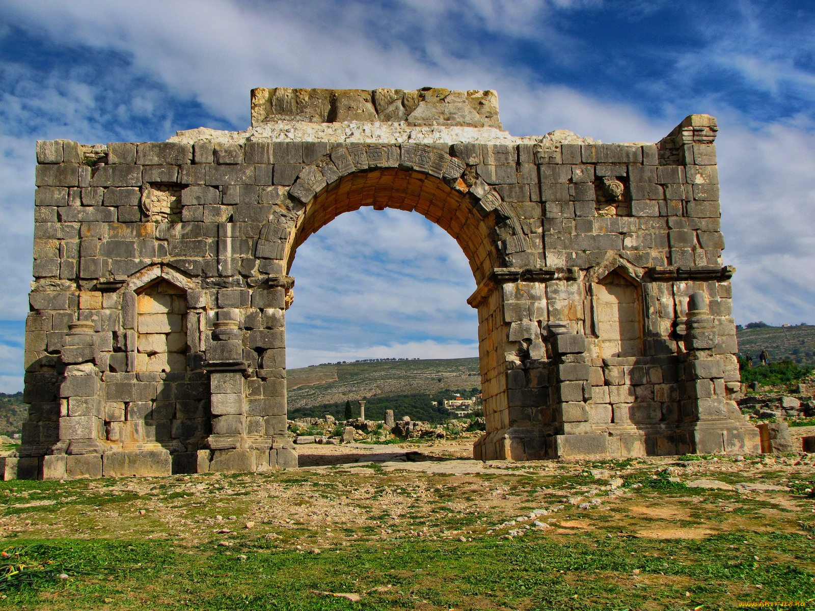 gate, volubilis, roman, ruins, morocco, africa, города, исторические, архитектурные, памятники
