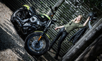 Картинка мотоциклы мото+с+девушкой девушка мотоцикл фон