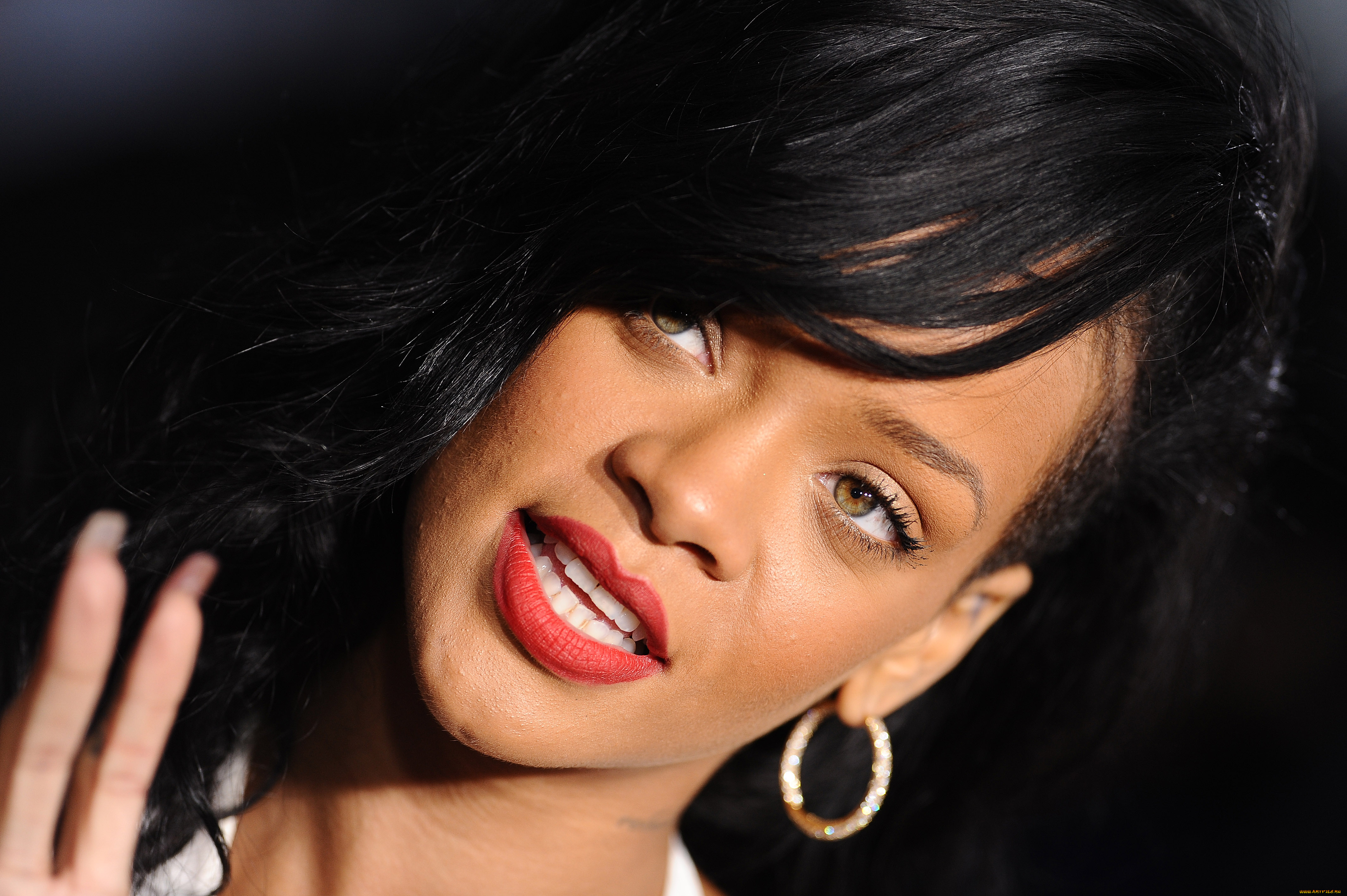 rihanna, музыка, сша, продюсер, филантроп, актриса, певица, автор, песен