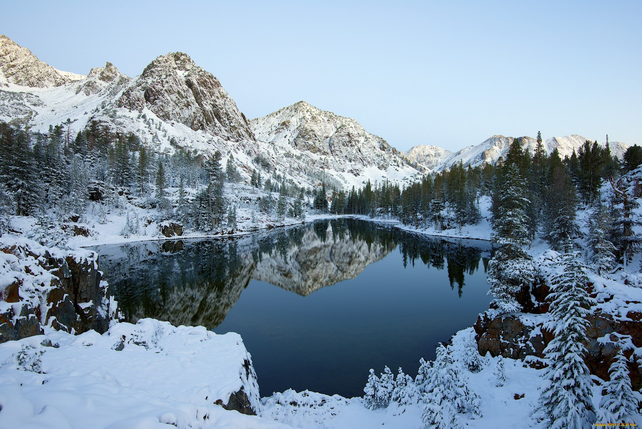 Озеро гора зима снег бесплатно