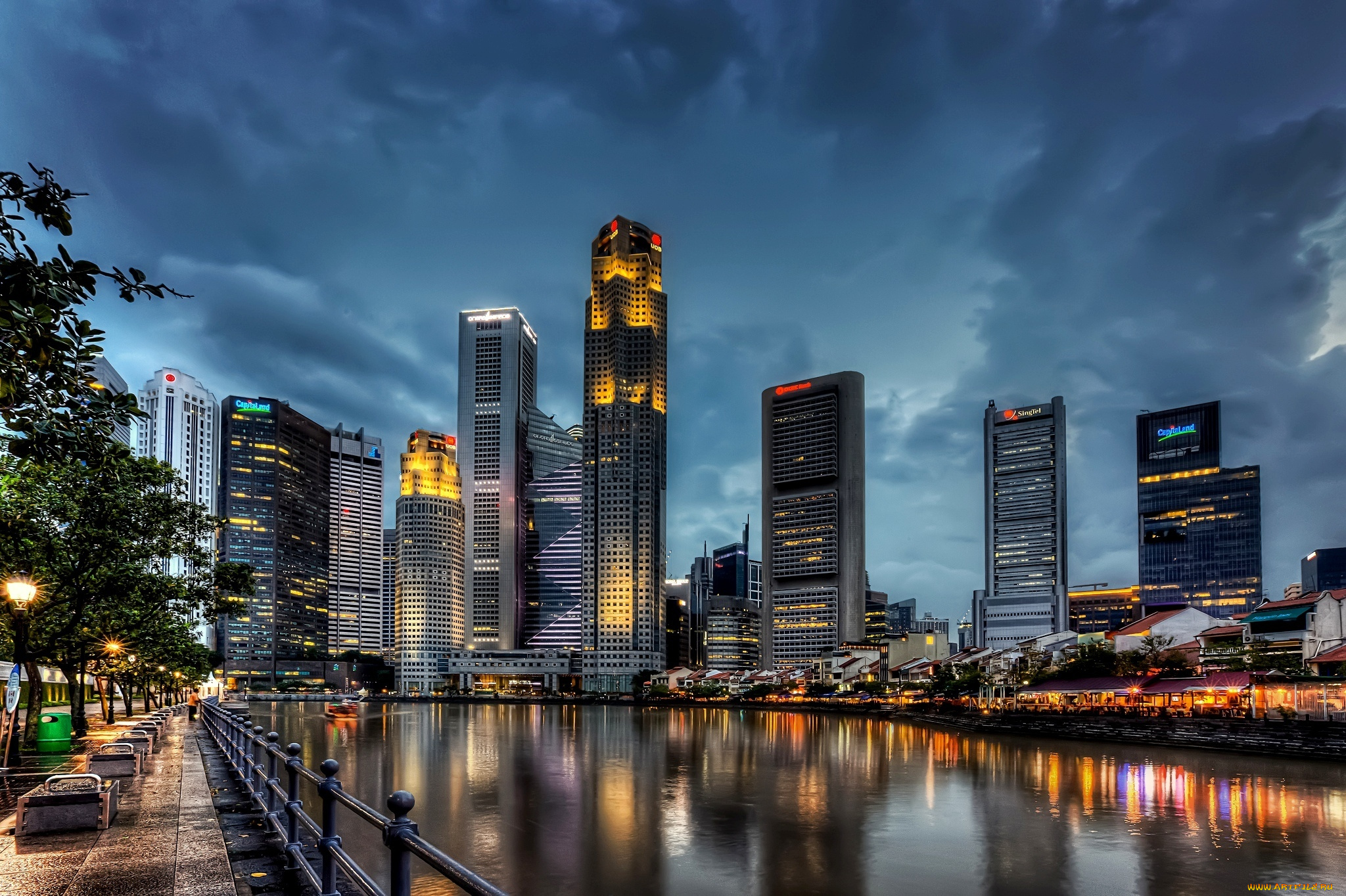 singapore, города, сингапур, , сингапур, вечер, высотки, небоскребы, залив, тучи, дома, отражение, огни, вода