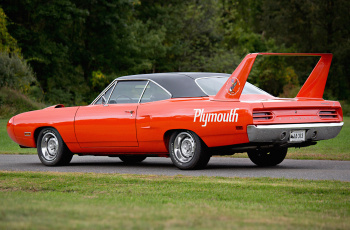 обоя plymouth road runner superbird 1969, автомобили, plymouth, road, runner, superbird, 1969, оранжевый