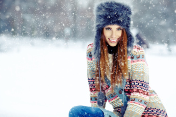 Картинка -Unsort+Брюнетки+Шатенки девушки unsort брюнетки шатенки шапка улыбка зима снег