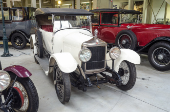Картинка minerva+xx+1924 автомобили выставки+и+уличные+фото история ретро автошоу выставка