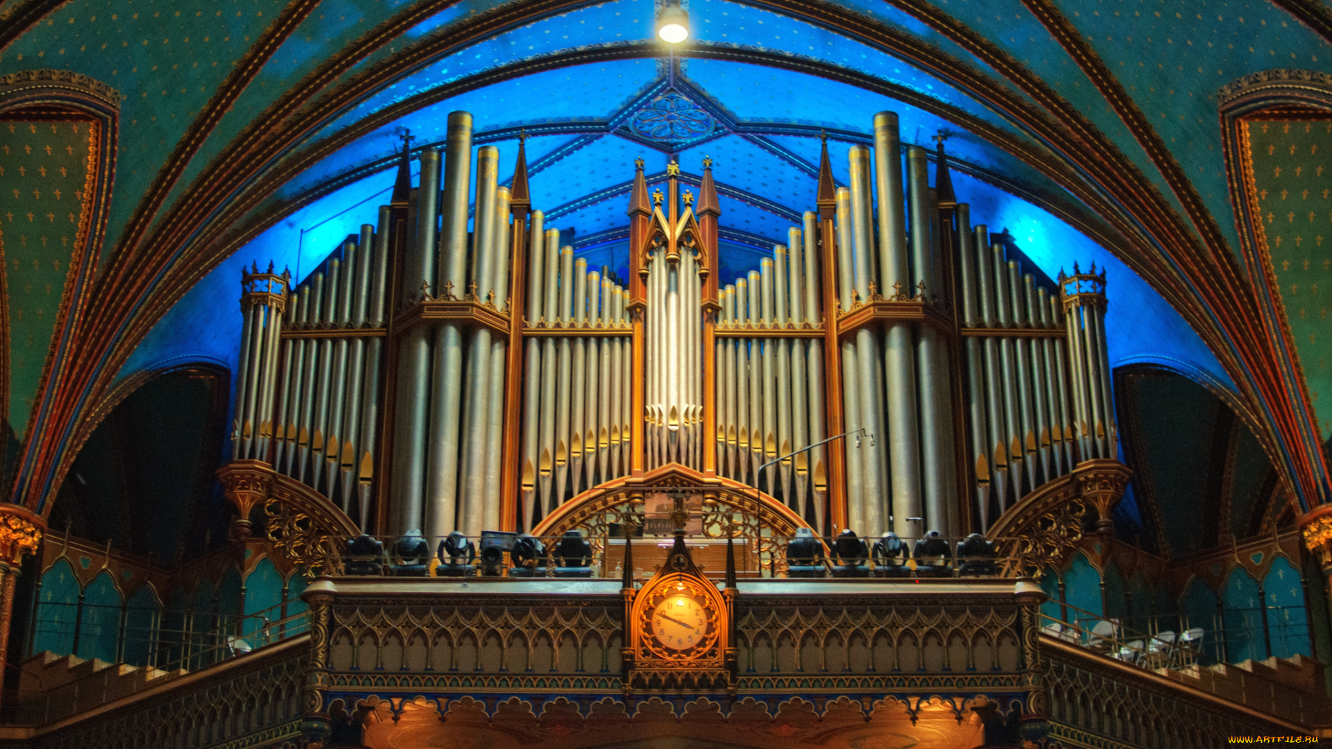 the, organ, pipes, from, the, cathedral, of, notre, dame, in, old, montreal, музыка, -музыкальные, инструменты, собор, орган
