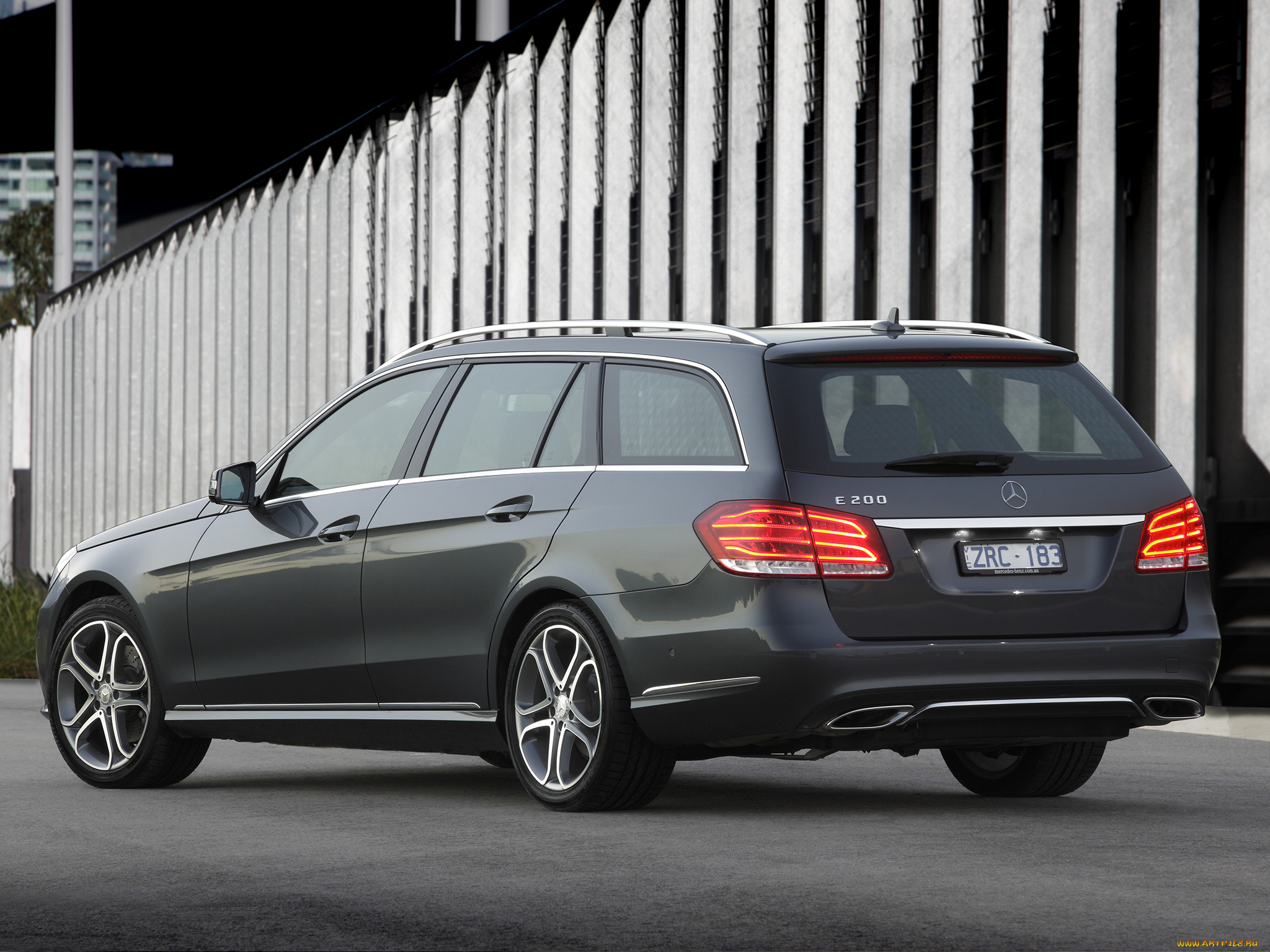 автомобили, mercedes-benz, темный, 2013г, s212, au-spec, estate, e, 200