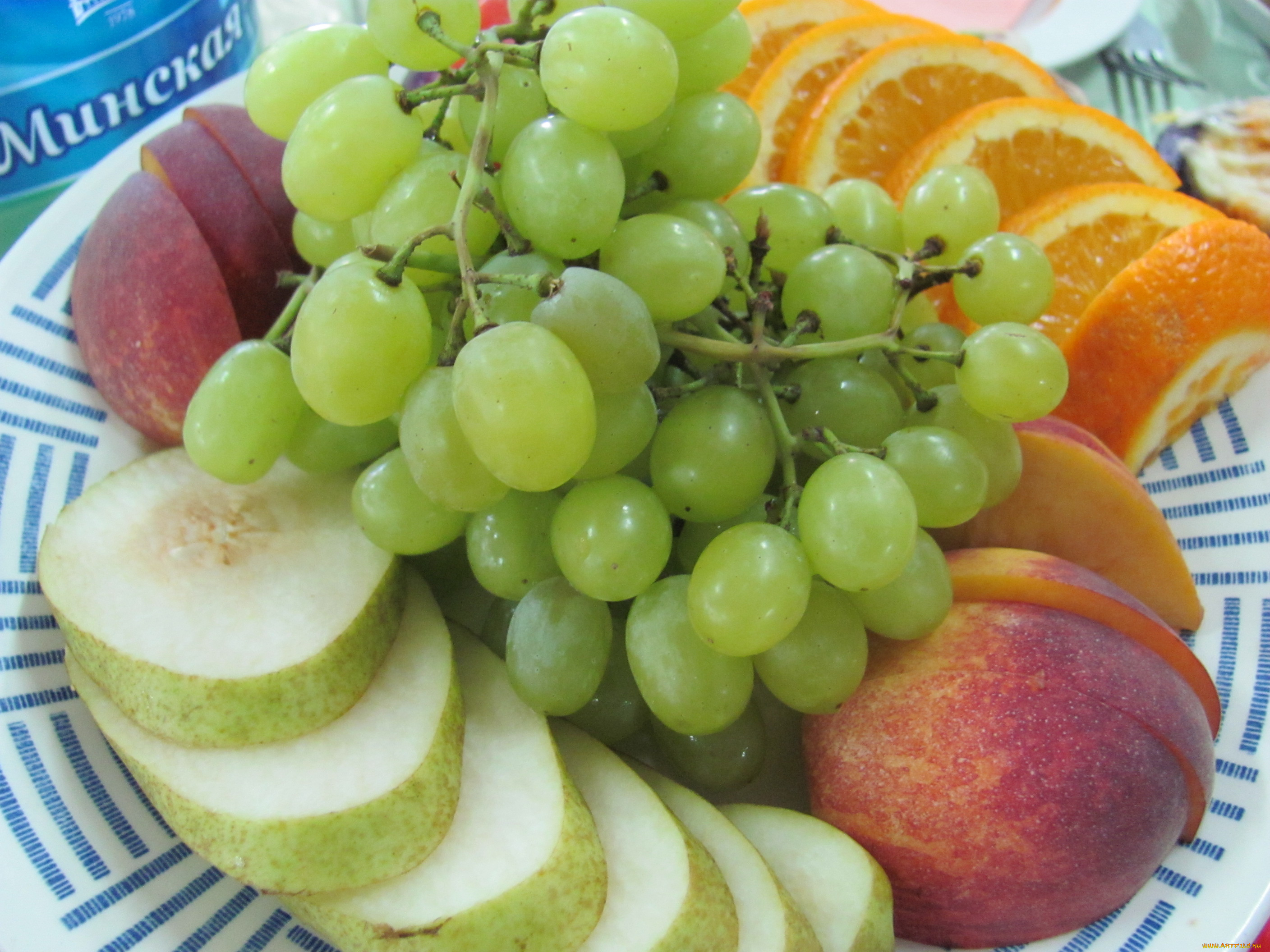 еда, фрукты, ягоды, персик, апельсин, груша, виноград, нектарин