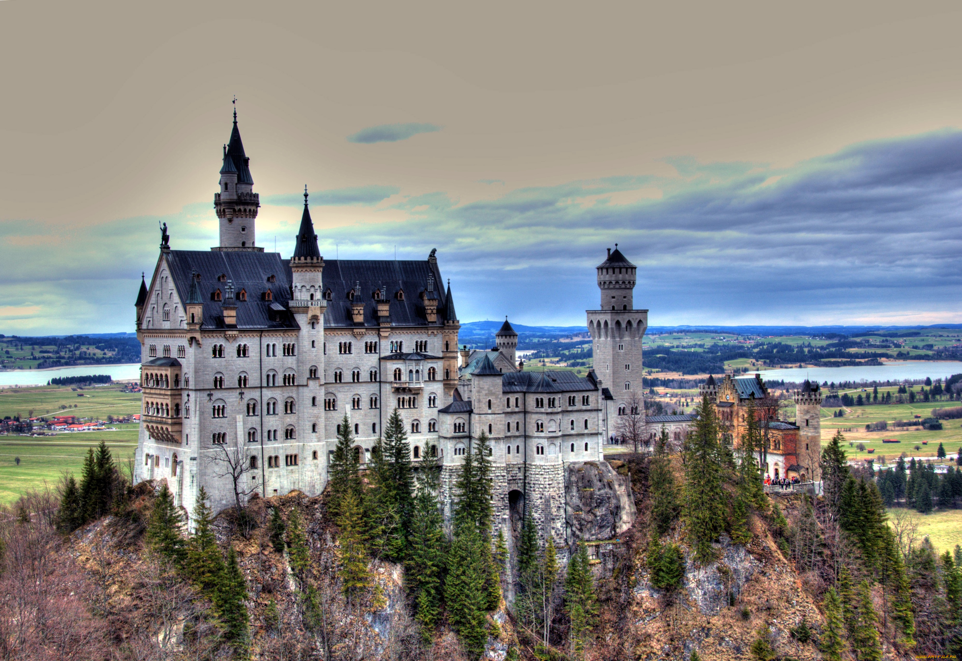 Beautiful germany. Нойшванштайн Бавария. Замок Нойшванштайн, Германия (XIX век). Замок Нойшванштайн («новый Лебединый Утес») в Германии;. Замок Нойшванштайн (1007.