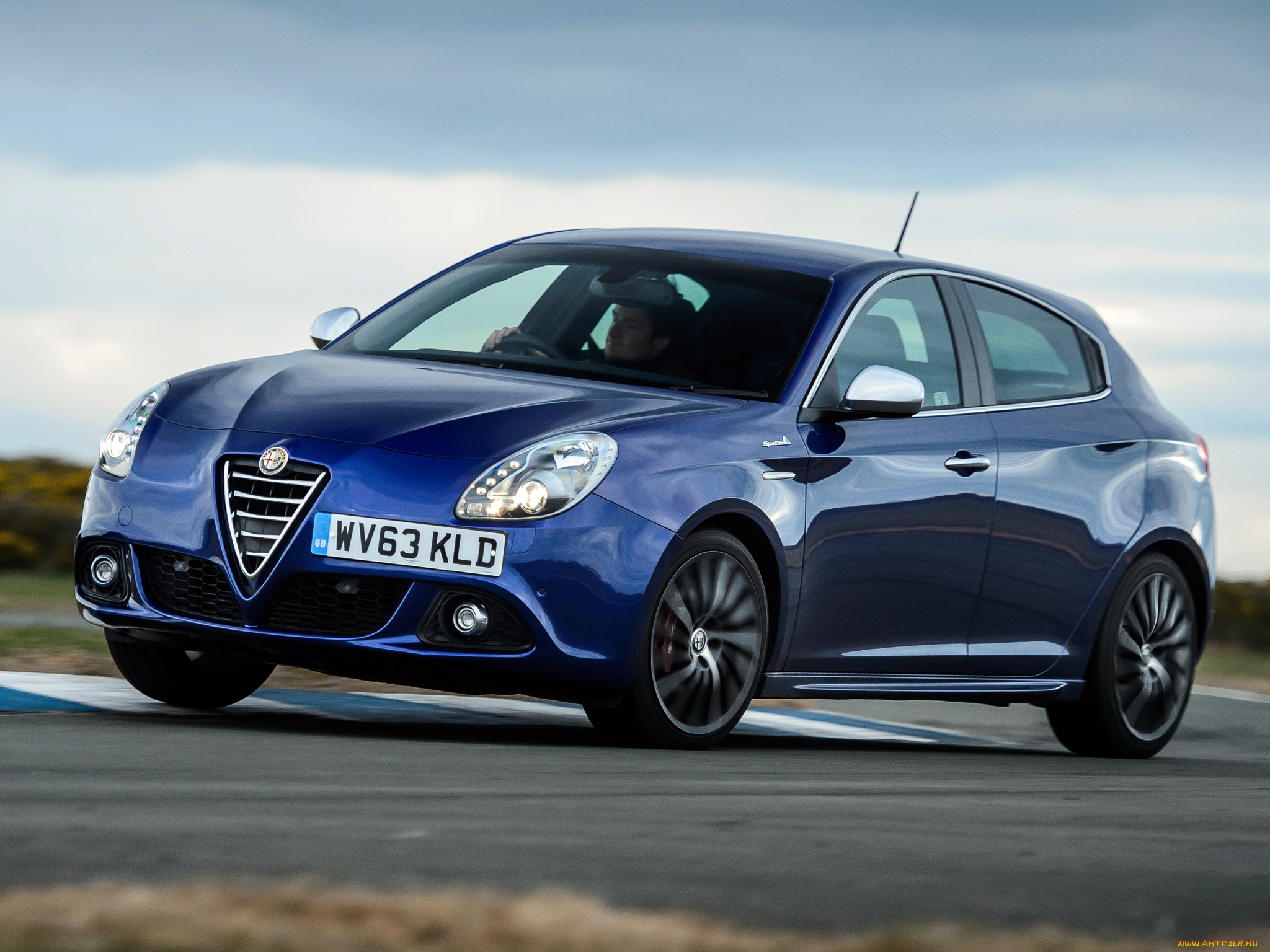 автомобили, alfa, romeo, alfa, romeo, синий, 2014, 940, uk-spec, sportiva, giulietta