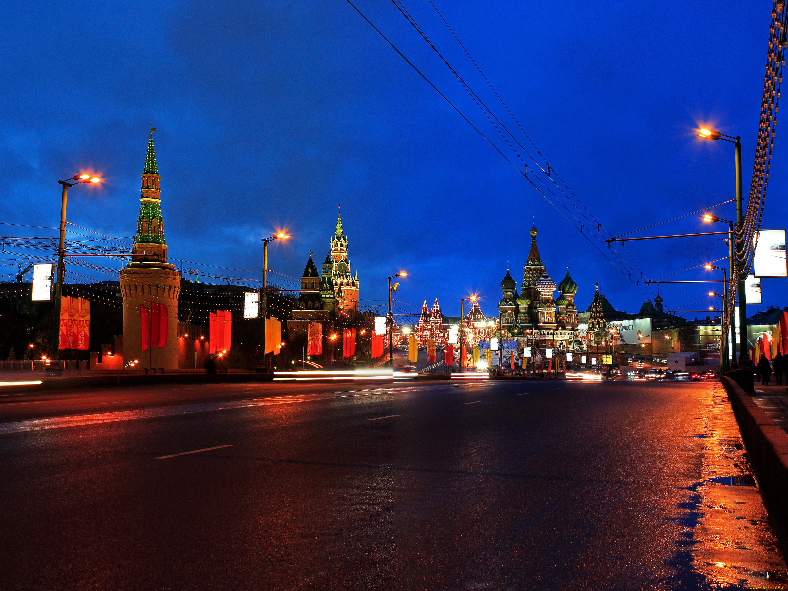 Насколько вечером. Большой Москворецкий мост. Город Москва. Ночная Москва. Ночная Москва летом.