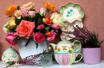 Картинка цветы букеты композиции посуда вереск розы
