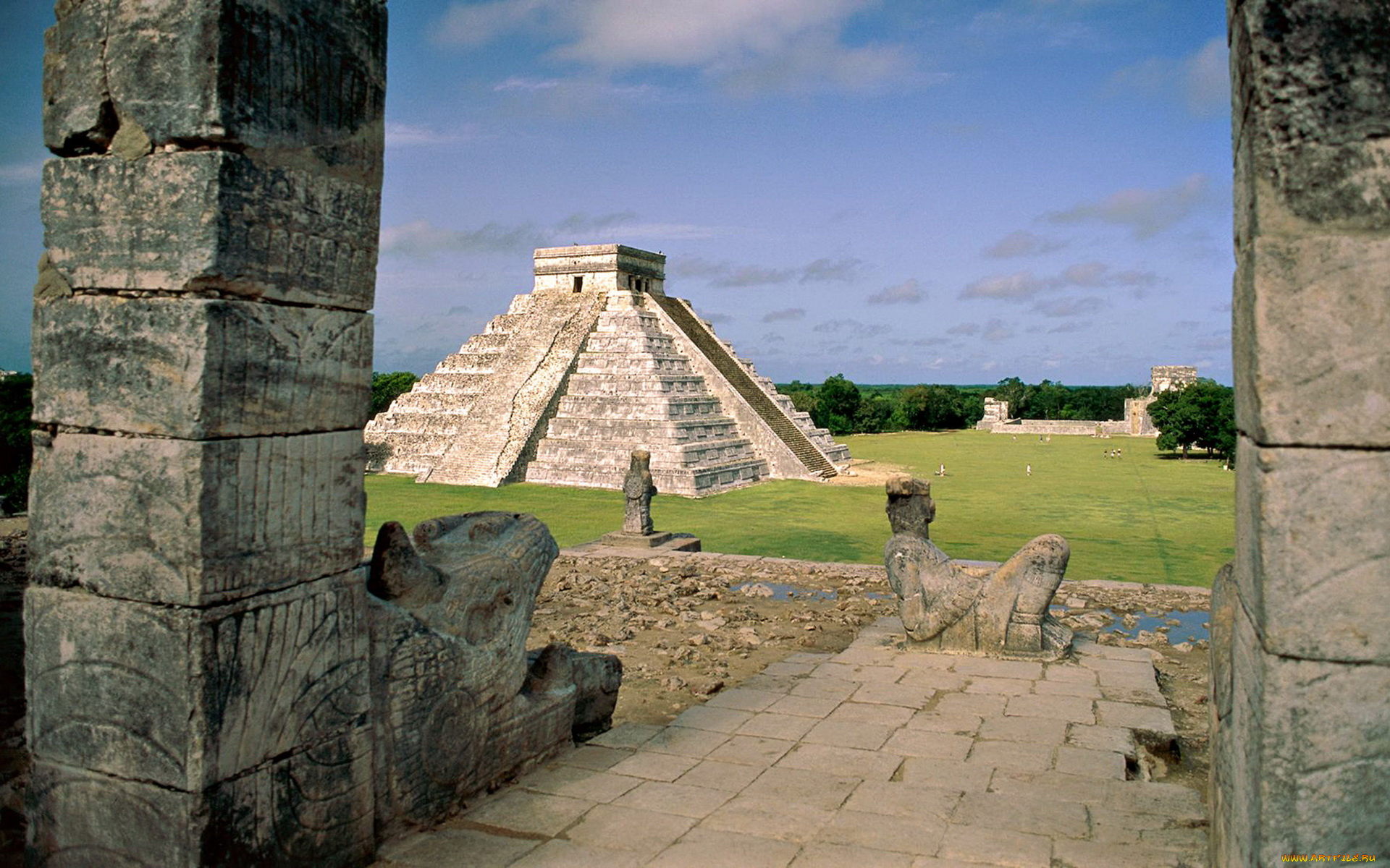 Древний город чичен. Пирамида Эль-Кастильо (пирамида Кукулькана), Чичен-ица, Мексика. Древний город Чичен-ица, Мексика. Чичен-ица древний город Майя. Пирамида Эль-Кастильо в Чичен-Ице.