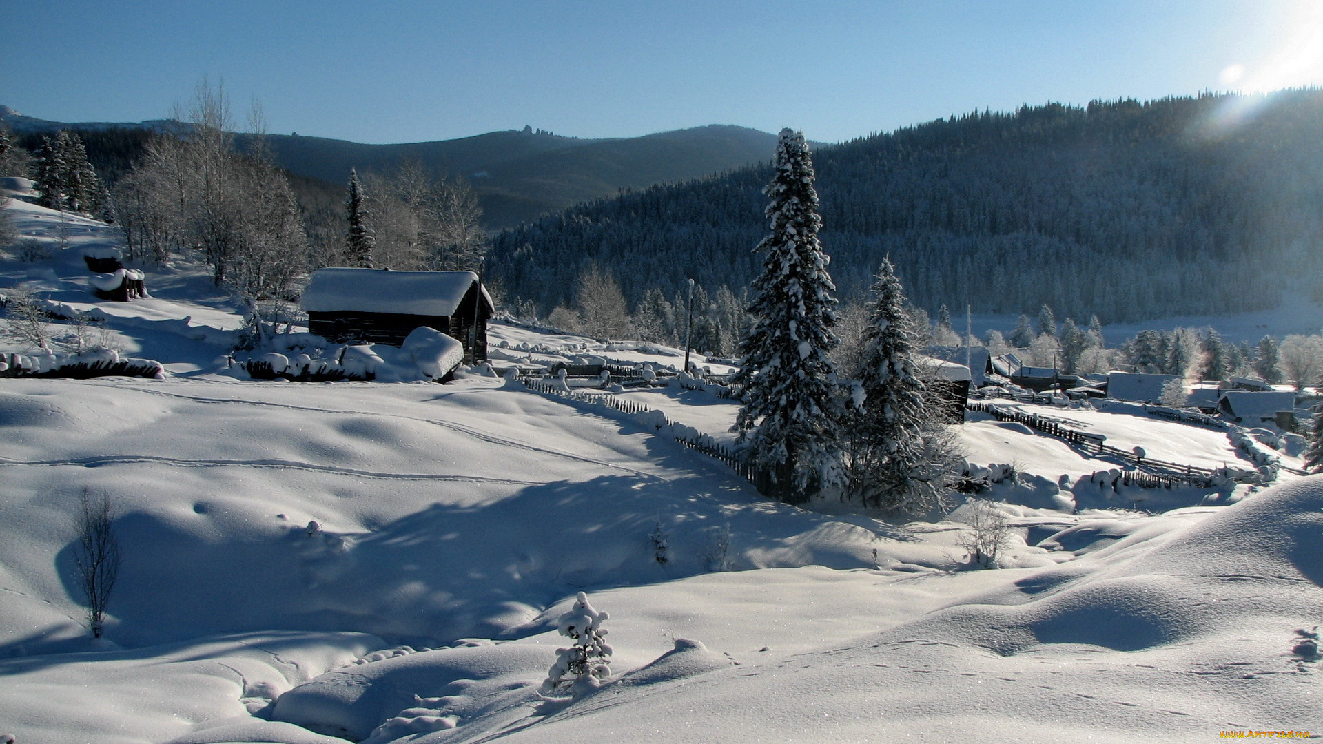 природа, зима, пейзаж, деревья, домики, деревня, снег, ели, горы