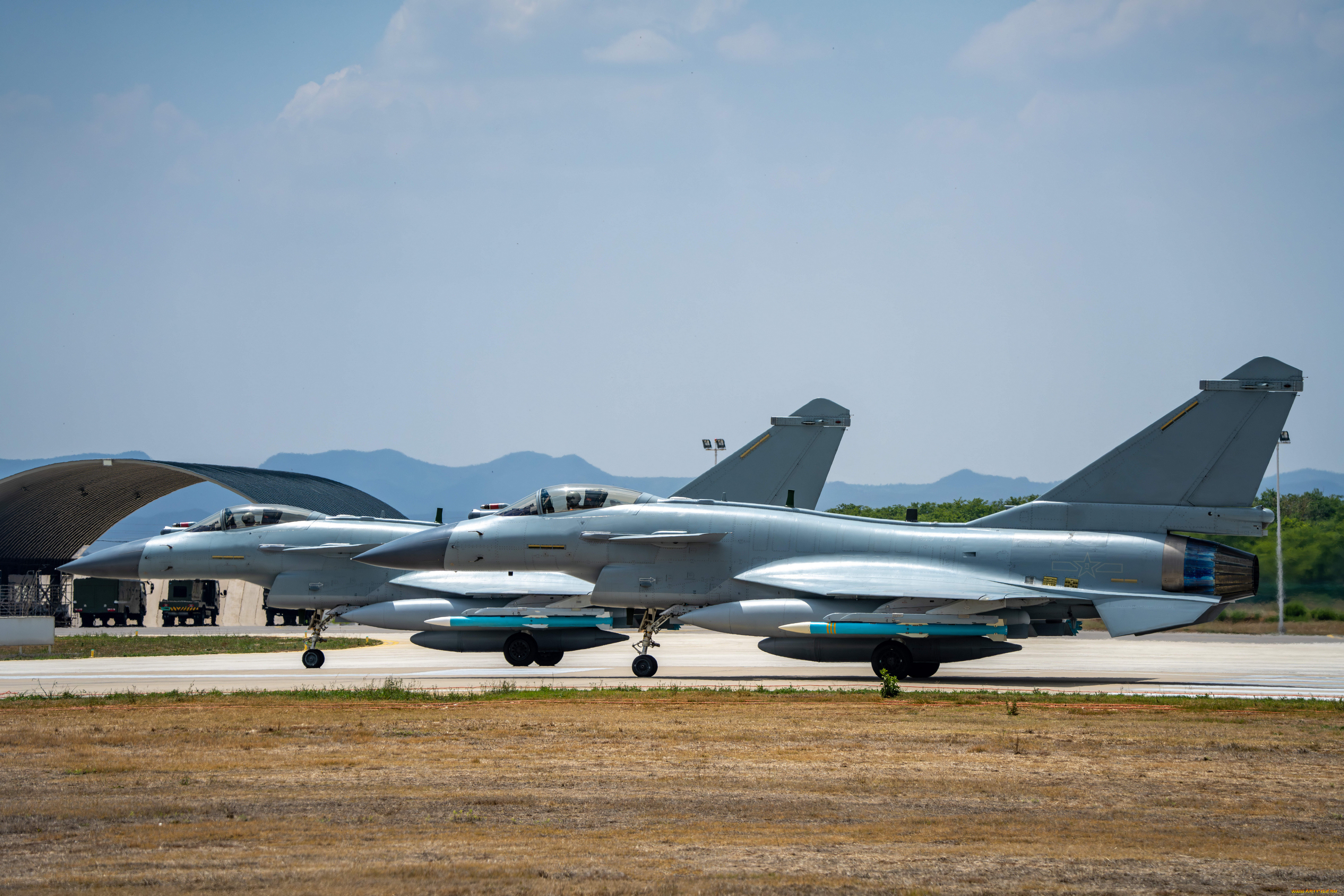 авиация, боевые, самолёты, ввс, нoак, chengdu, j10, самолет, фотография, военные, военный, облака, вид, сбоку, ракеты, небо, пилот, китай