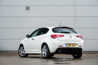 обоя автомобили, alfa romeo, giulietta, 2014г, 940, uk-spec, sprint, alfa, romeo, светлый