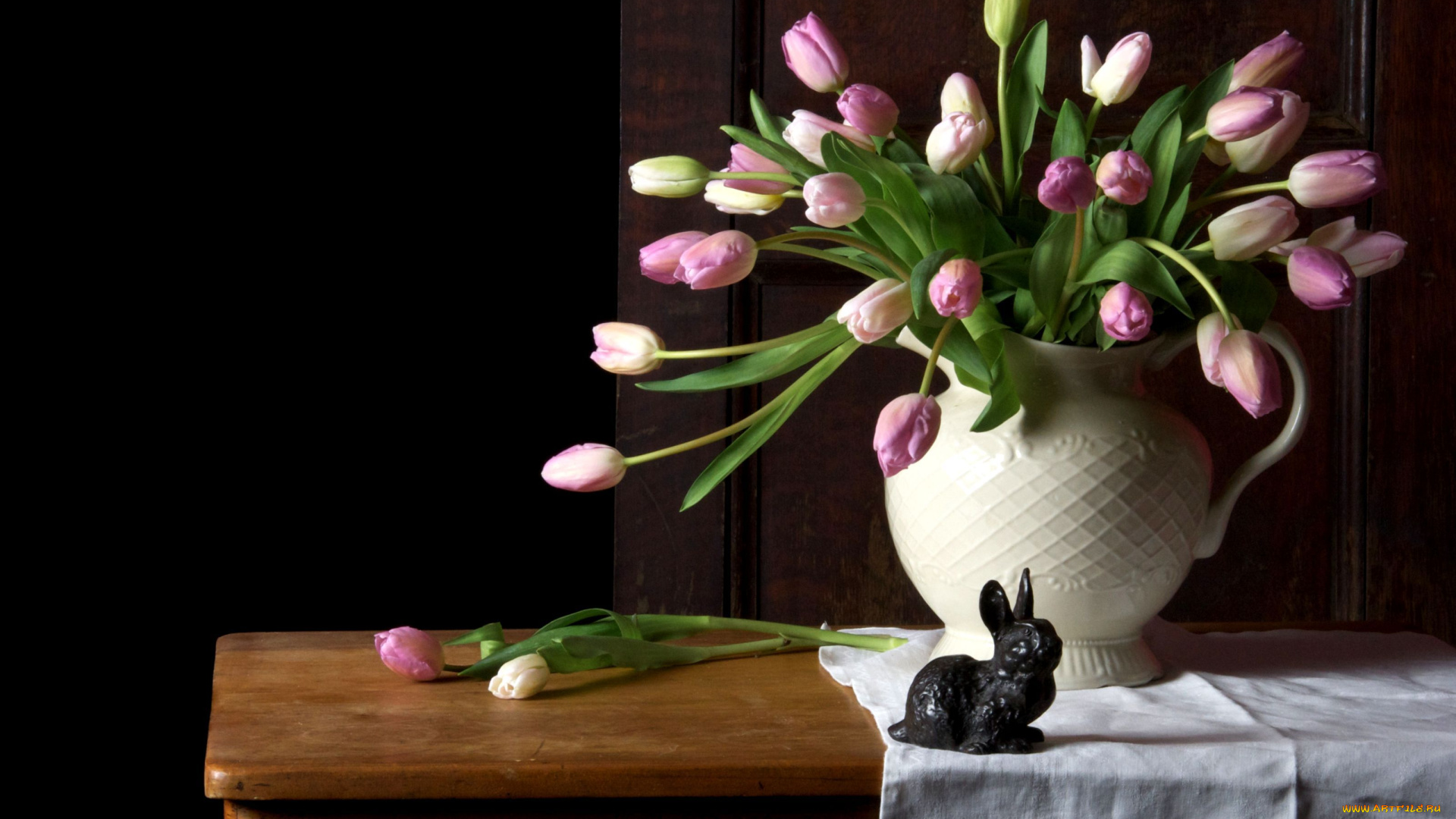 цветы, тюльпаны, ваза, стол, заяц