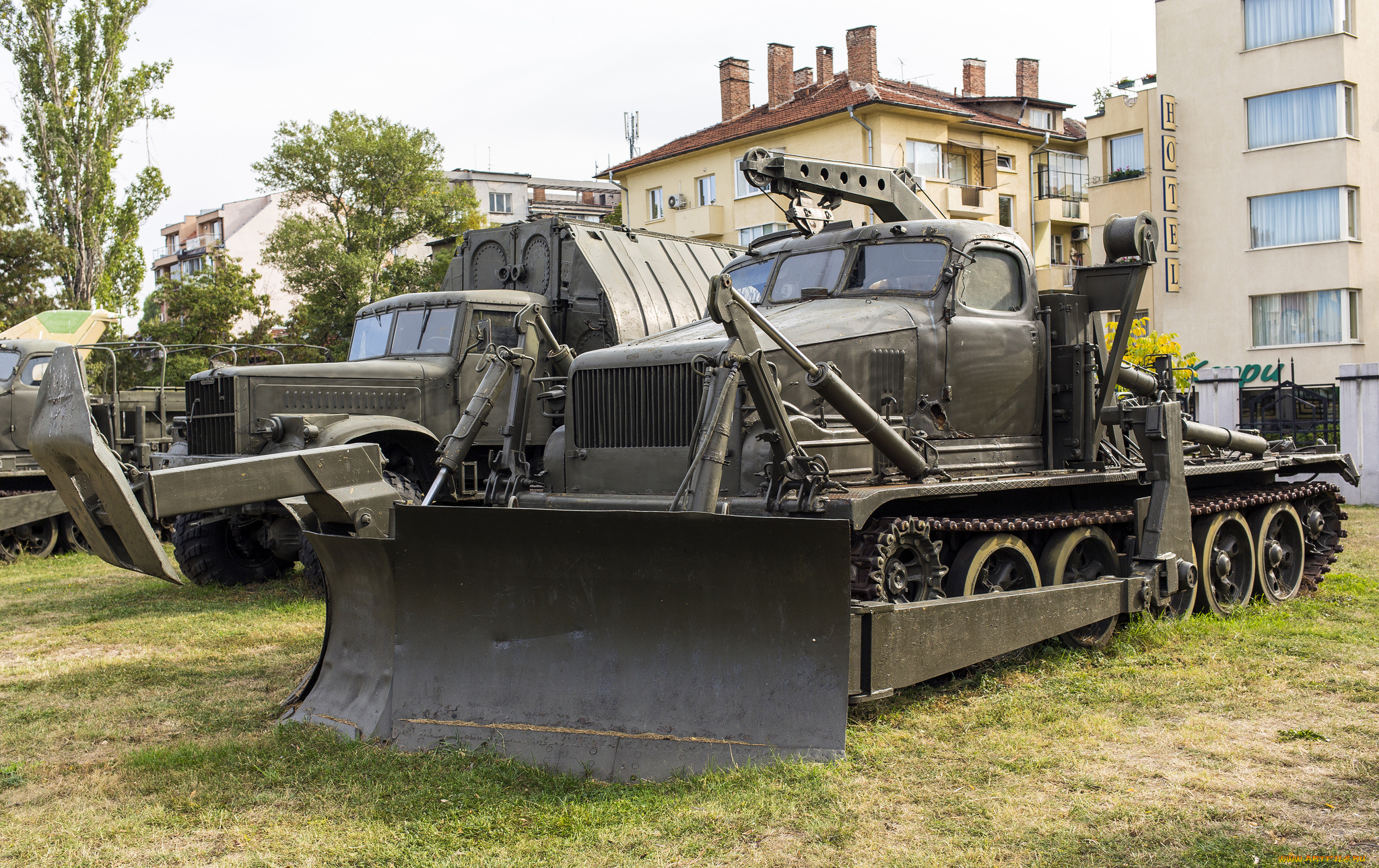 bat-1, bulldozer, with, crane, техника, военная, техника, вооружение, музей