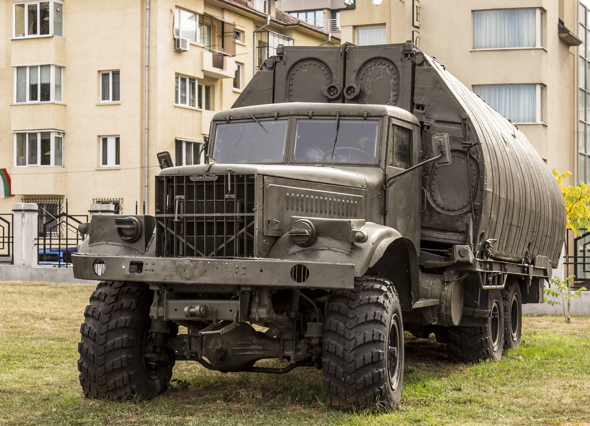 kraz-255b, pontoon, bridge, техника, военная, техника, вооружение, музей