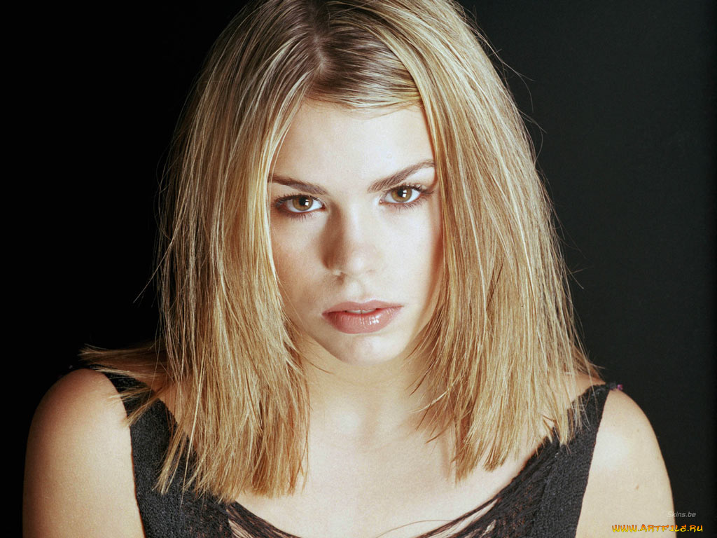 Billie, Piper, девушки