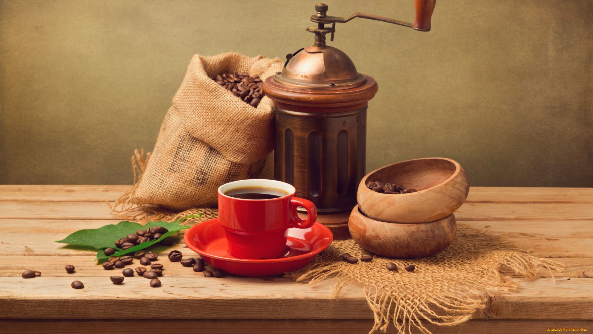 еда, кофе, , кофейные, зёрна, листья, зерна, блюдце, красная, кофемолка, мешочек, чашка