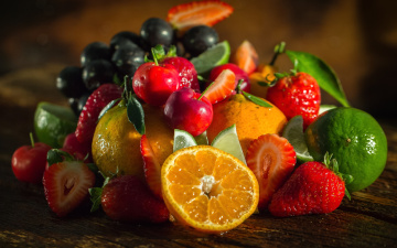 обоя еда, фрукты,  ягоды, клубника, апельсин, лайм