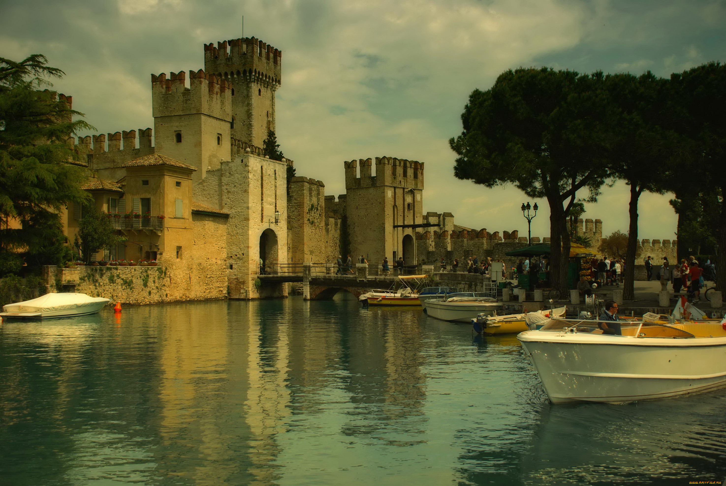 castle, scaligero, on, lake, garda, города, дворцы, замки, крепости, лодки, замок, озеро