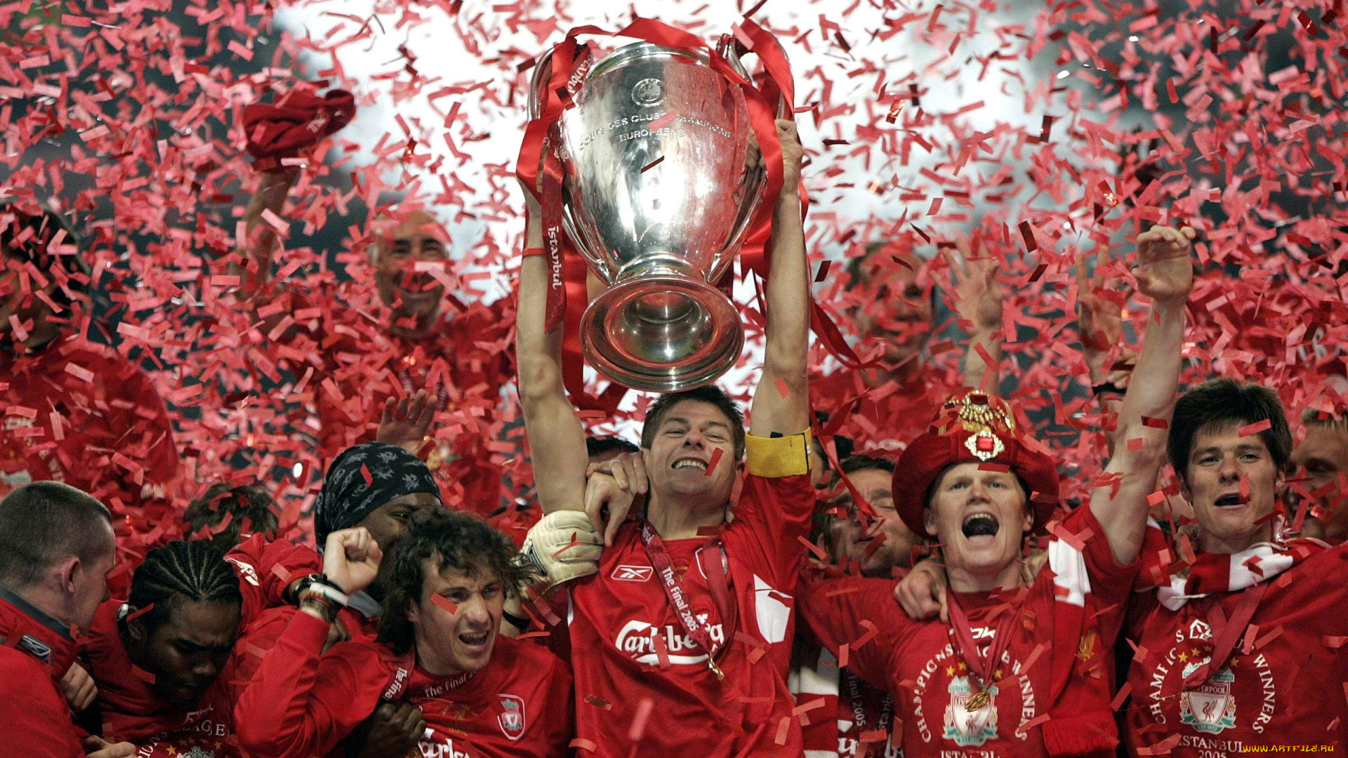 спорт, футбол, captain, eurofinal, uefa, 2005, champions, league, конфетти, радость, england, liverpool, fc, команда, steven, gerrard, кубок