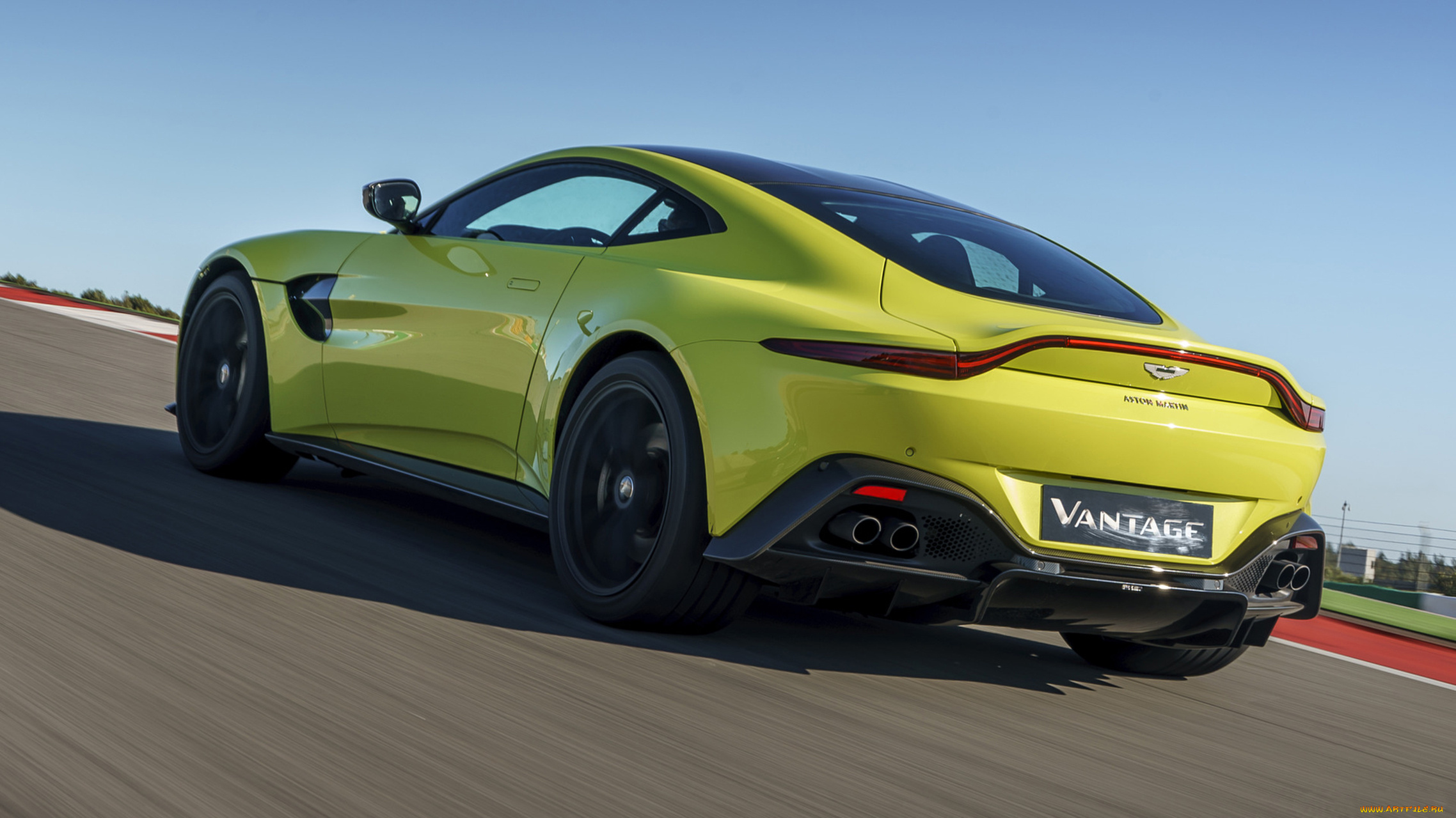 aston, martin, vantage, 2019, автомобили, aston, martin, vantage, aston, martin, салатовый, 2019