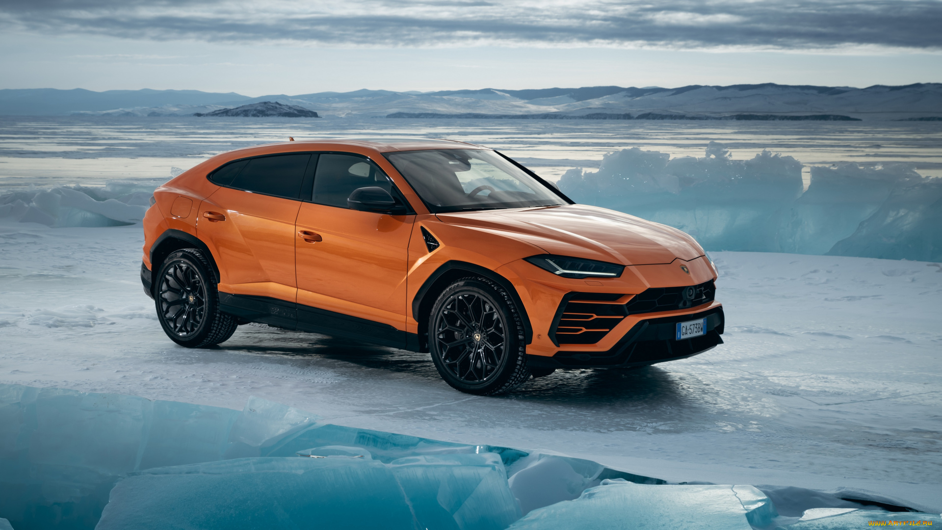 автомобили, lamborghini, urus, pearl, capsuleeve, mode, внедорожник, снег, лед, оранжевый