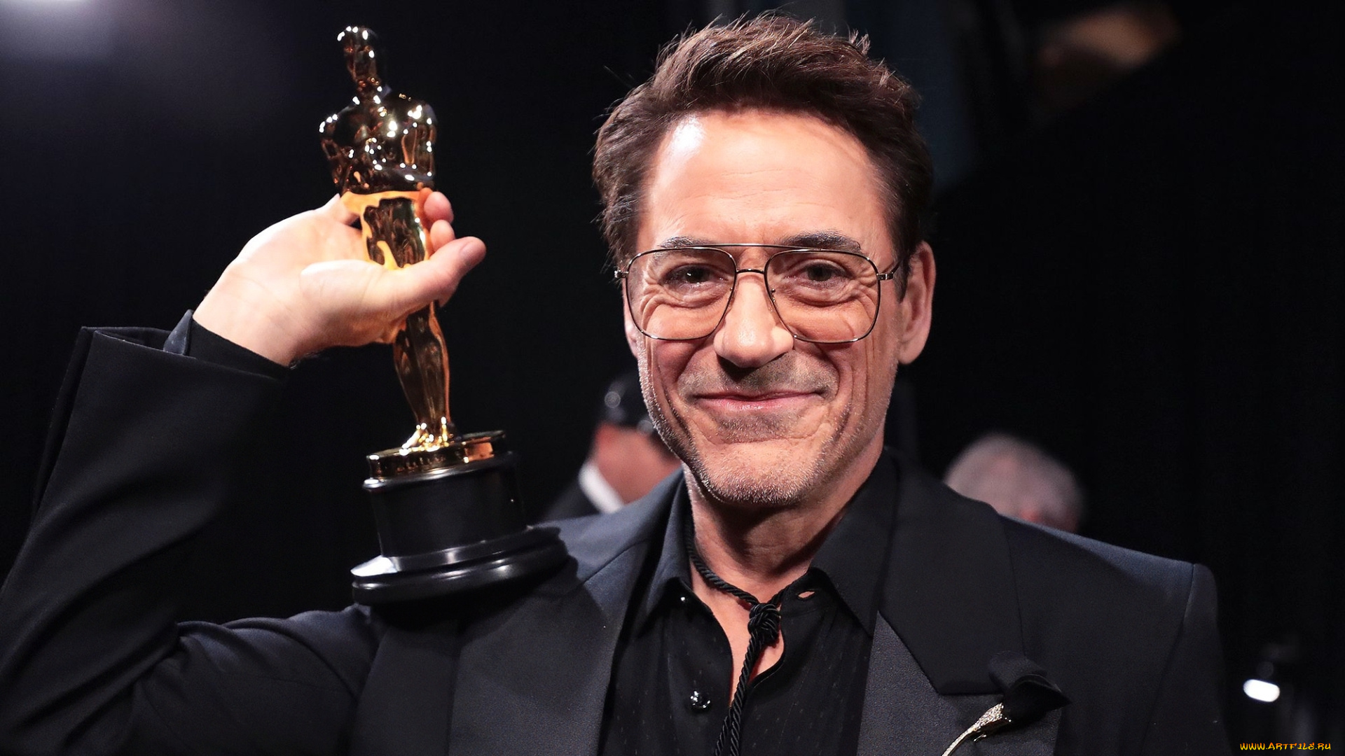 мужчины, robert, downey, jr, роберт, дауни, младший, получил, премию, oскар, 2024, за, фильм, оппенгеймер