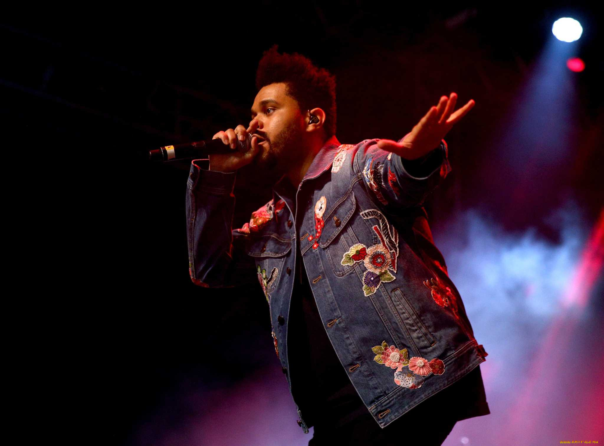 The weekend концерты. The Weeknd. The Weeknd Грэмми. Концерт the Weeknd. The Weeknd фото с концерта.