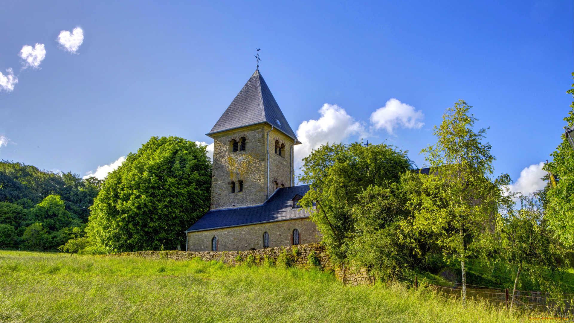 chapel, of, girsterklaus, -, , hinkel, , luxembourg, города, -, католические, соборы, , костелы, , аббатства, пейзаж, трава, часовня, люксембург