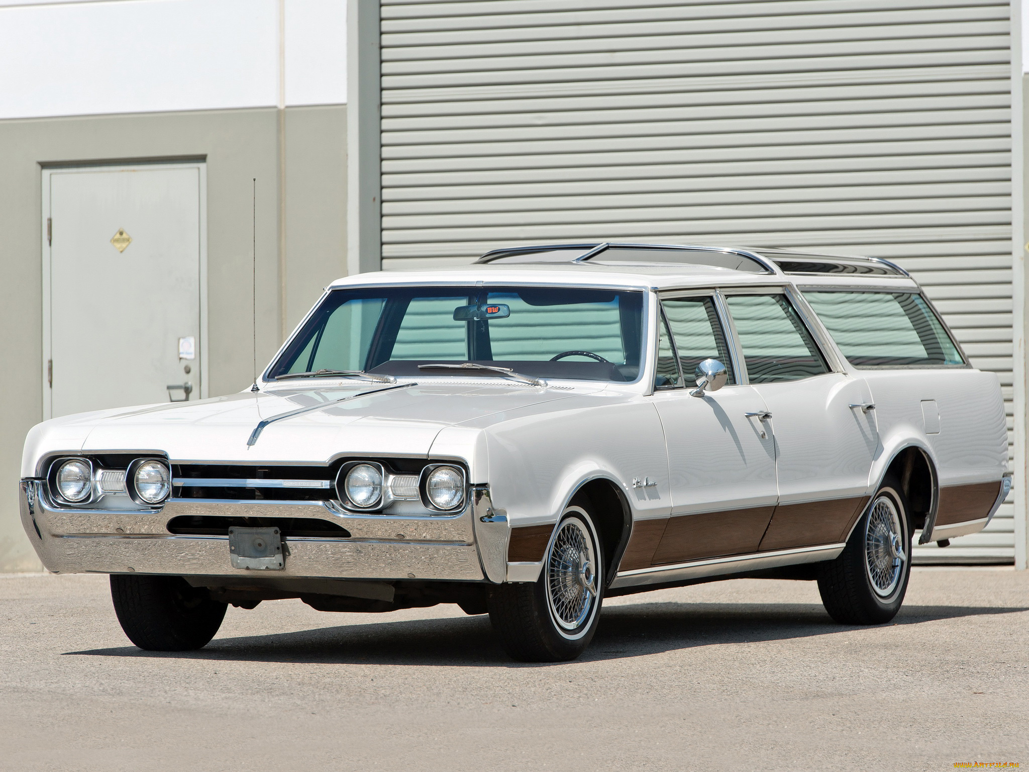 Oldsmobile. Oldsmobile Vista Cruiser 1964. Олдсмобиль Виста Крузер. Oldsmobile Cruiser Wagon. Oldsmobile Vista Cruiser 1977.