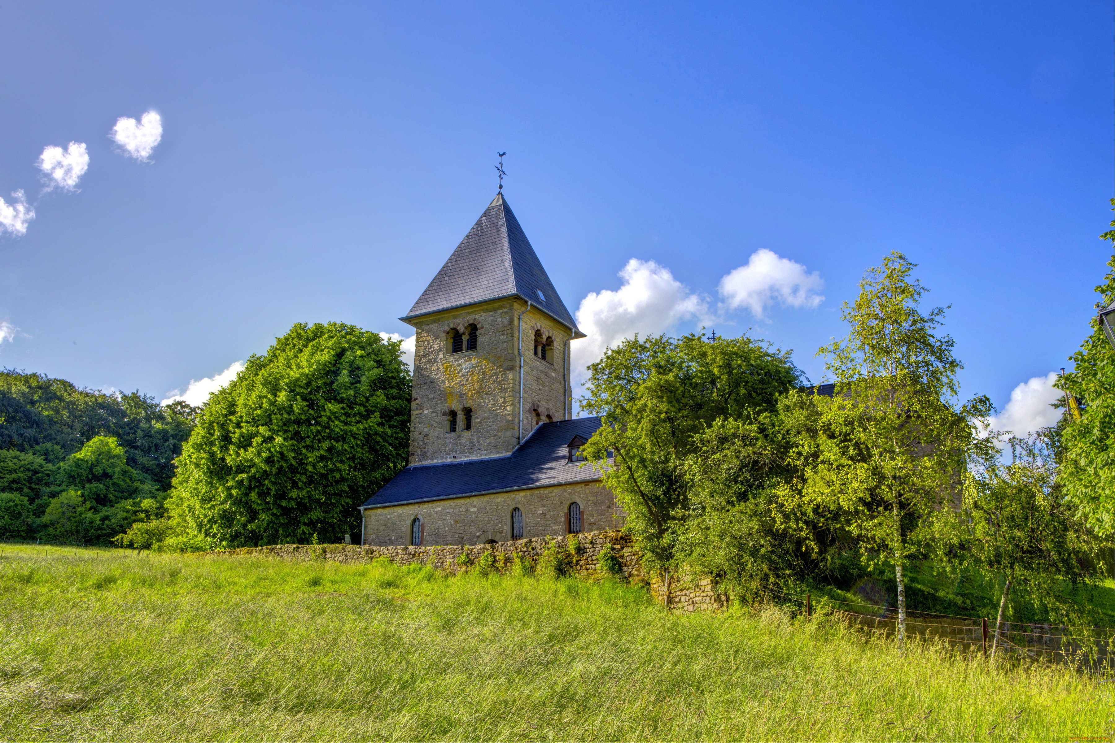 chapel, of, girsterklaus, -, , hinkel, , luxembourg, города, -, католические, соборы, , костелы, , аббатства, пейзаж, трава, часовня, люксембург