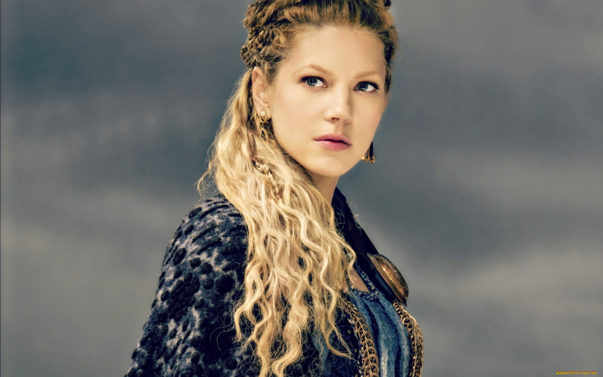 Лагерта. Лагерта Brave. Lagertha Vikings actress. Лагерта Динара. Прически из сериала Викинги.