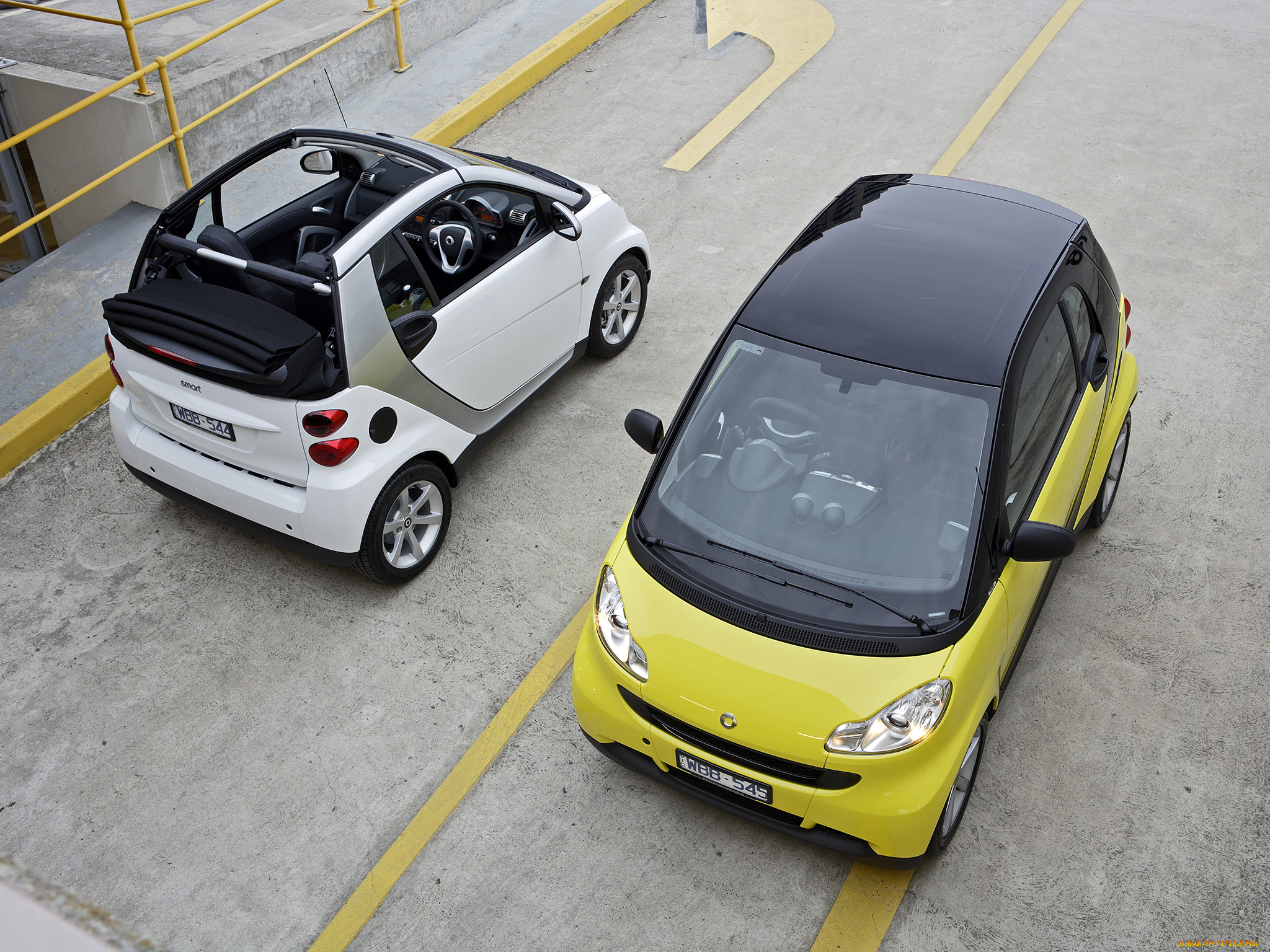 2 smart отзывы. Smart Fortwo 451 крыша панорама. Smart forone. Smart for 2. Смарт 2 two машина.