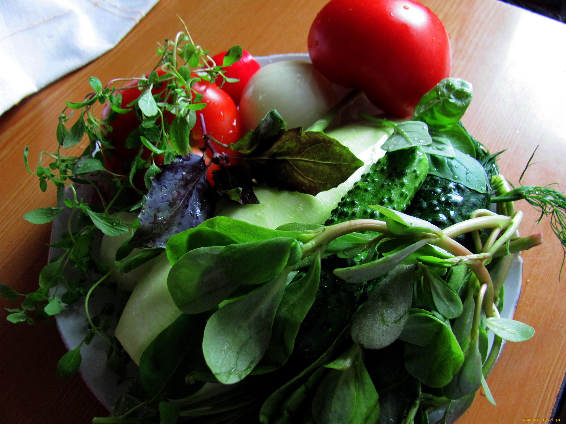 еда, овощи, зелень, огурцы, помидоры, базилик
